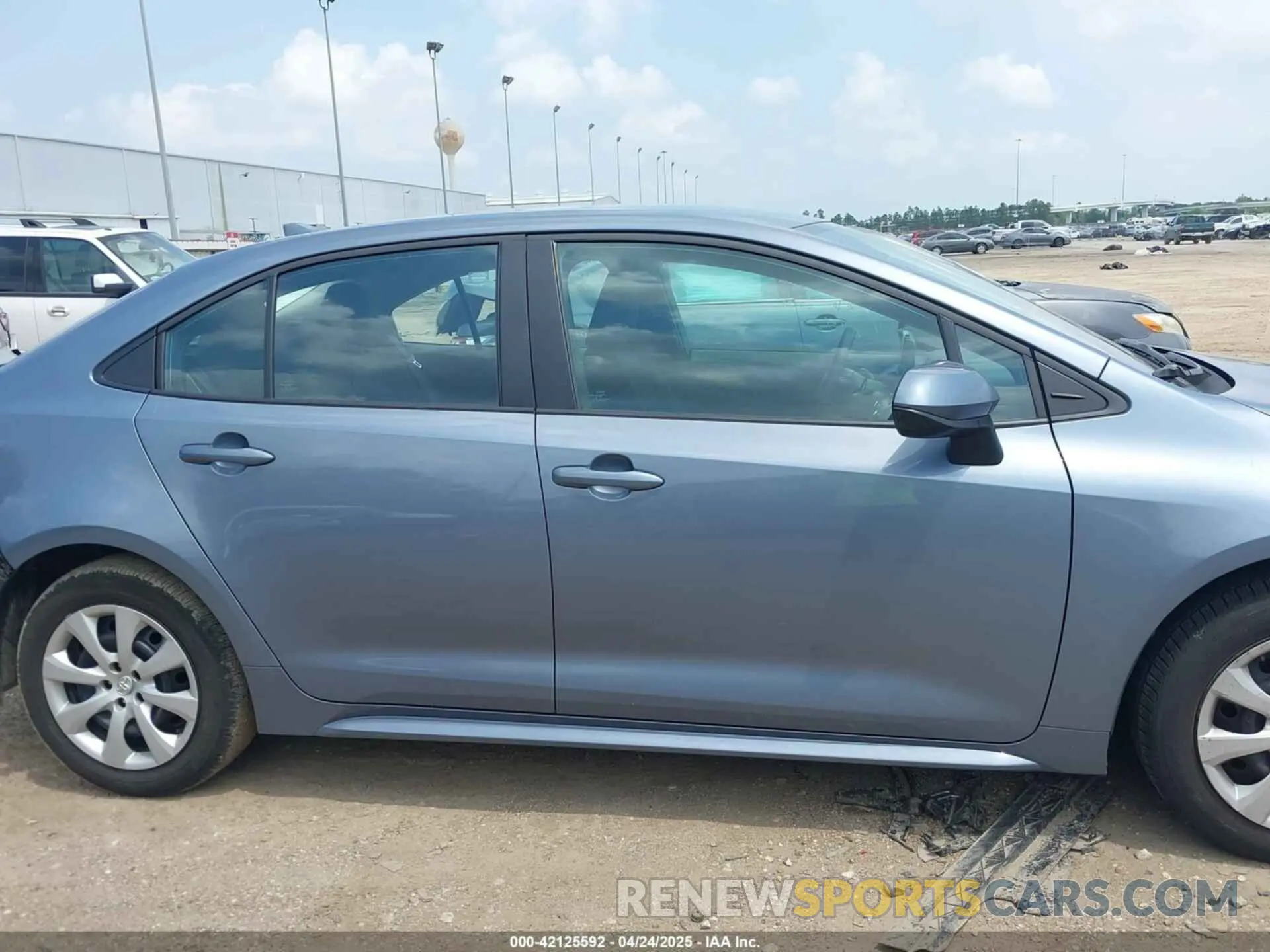 13 fotografías del automóvil dañado 5YFB4MDE5RP082420 TOYOTA COROLLA 2024