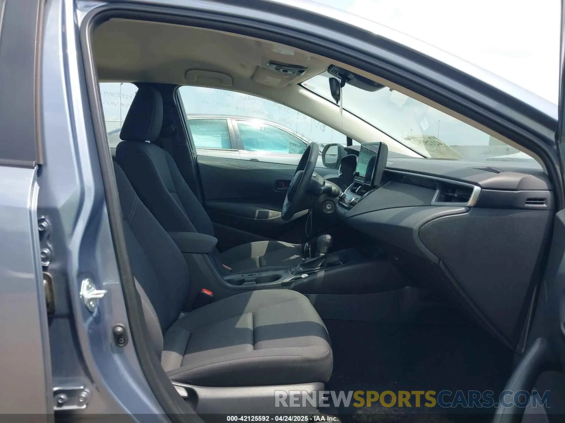5 fotografías del automóvil dañado 5YFB4MDE5RP082420 TOYOTA COROLLA 2024