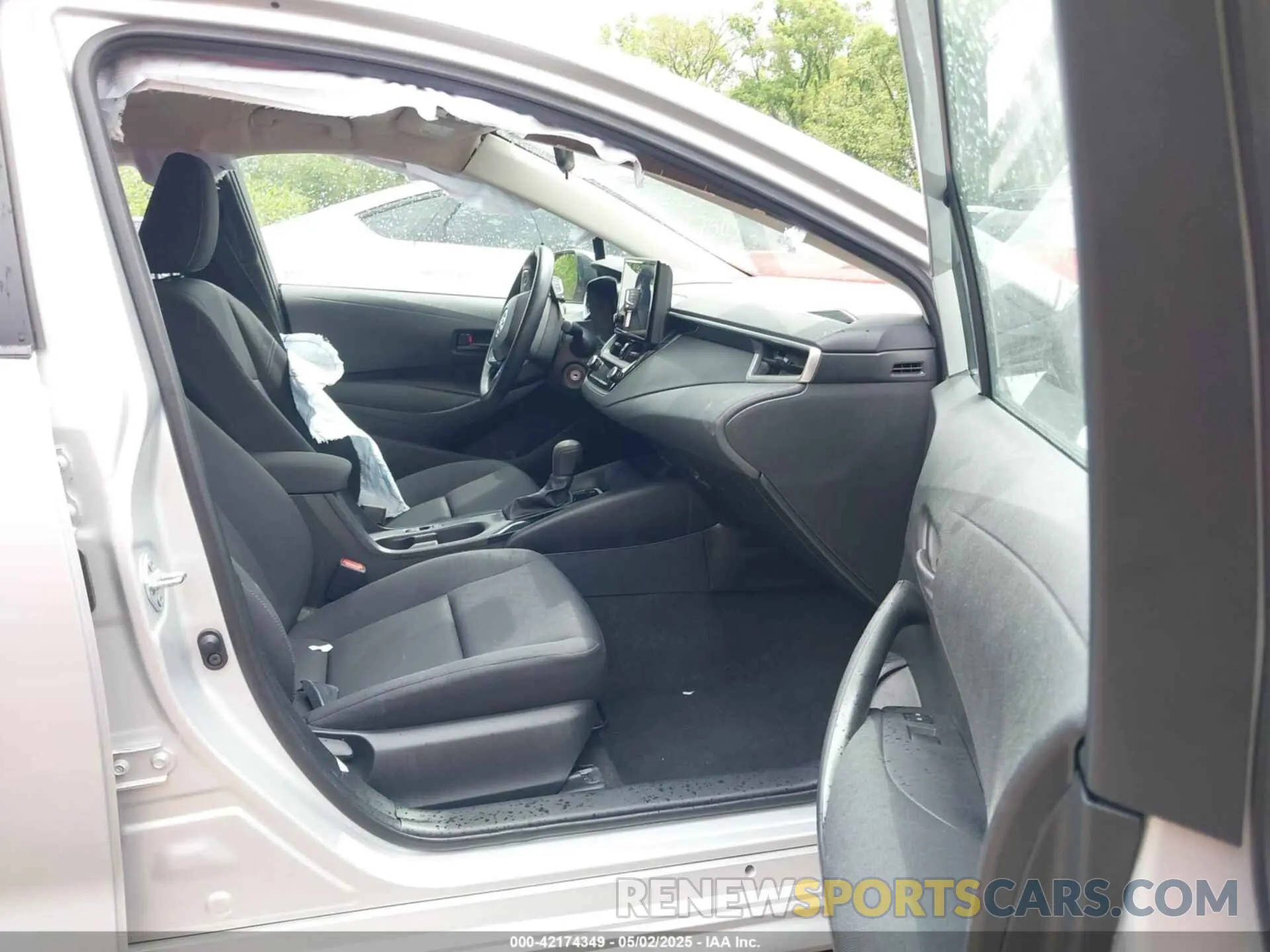 5 fotografías del automóvil dañado 5YFB4MDE5RP110281 TOYOTA COROLLA 2024