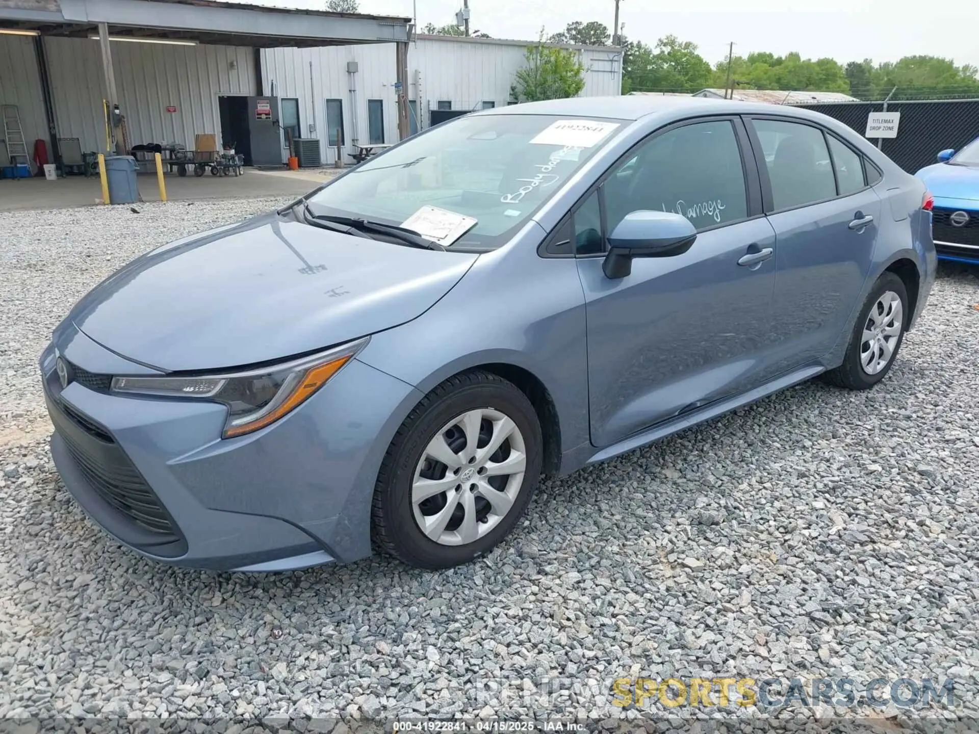 2 fotografías del automóvil dañado 5YFB4MDE5RP110572 TOYOTA COROLLA 2024
