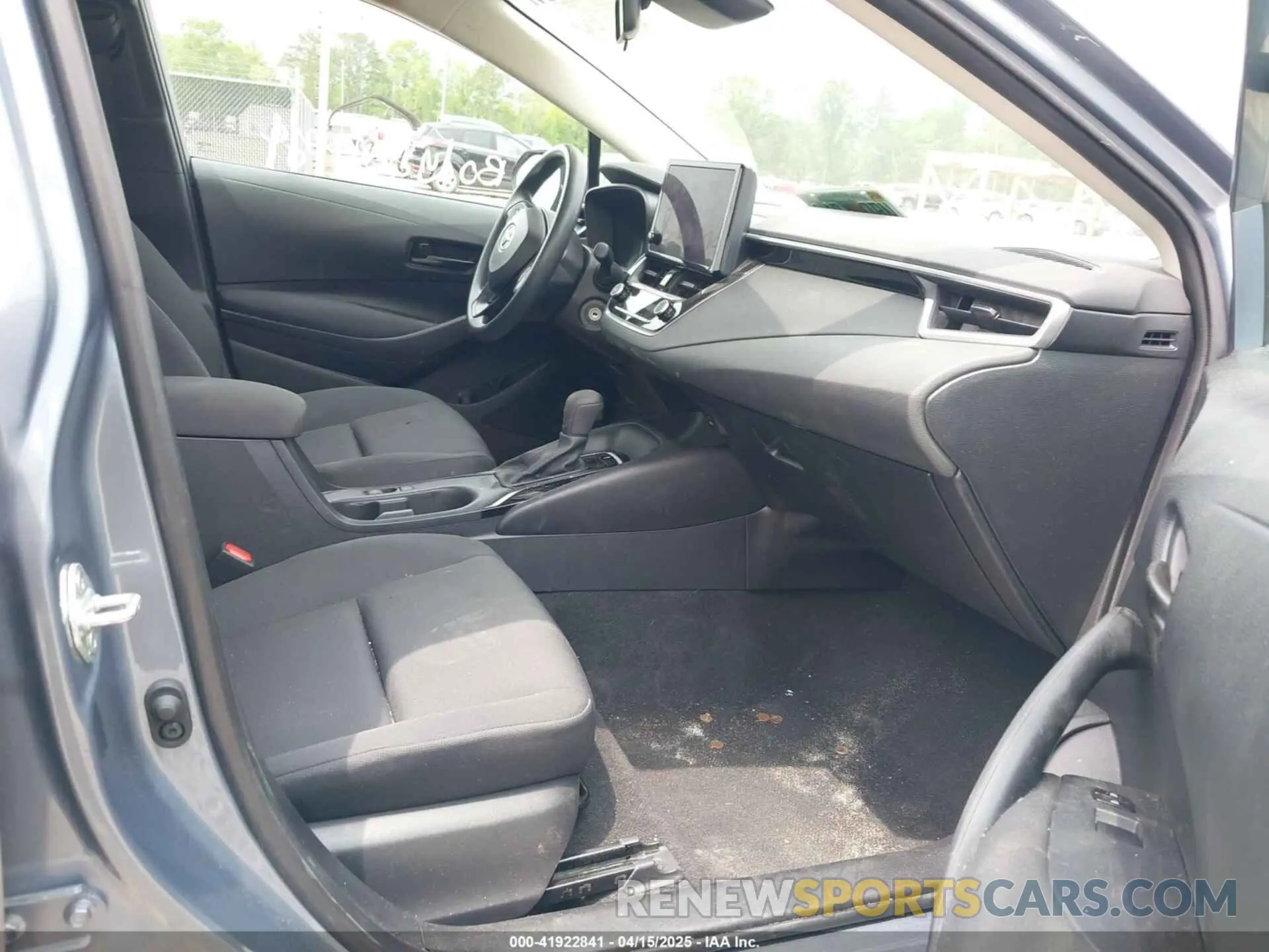 5 fotografías del automóvil dañado 5YFB4MDE5RP110572 TOYOTA COROLLA 2024