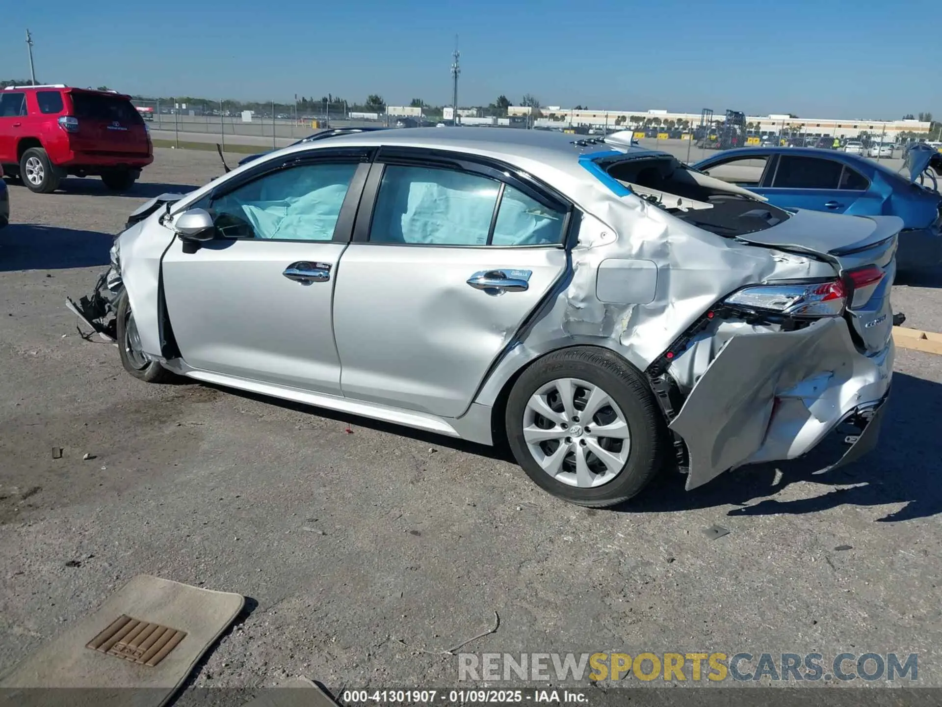 3 fotografías del automóvil dañado 5YFB4MDE5RP113505 TOYOTA COROLLA 2024