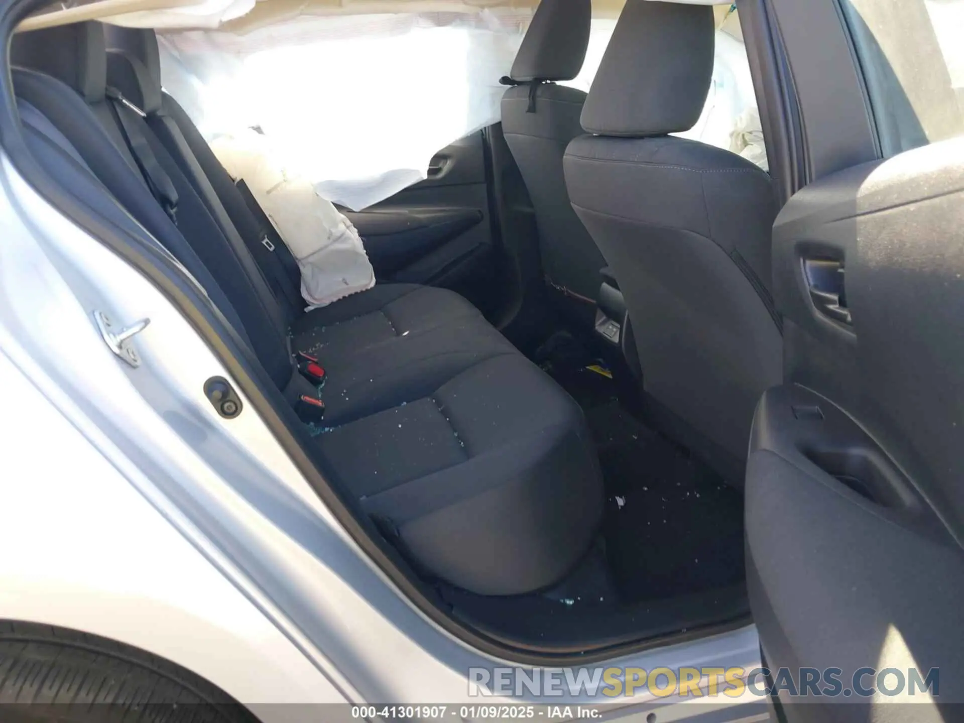 8 fotografías del automóvil dañado 5YFB4MDE5RP113505 TOYOTA COROLLA 2024