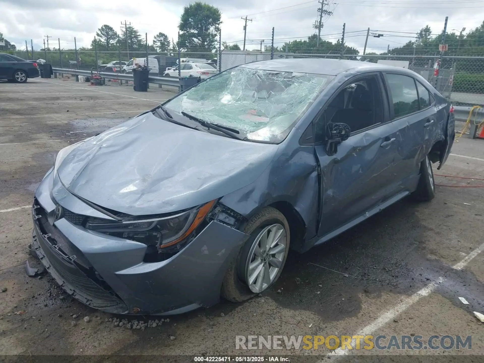 2 fotografías del automóvil dañado 5YFB4MDE5RP118820 TOYOTA COROLLA 2024