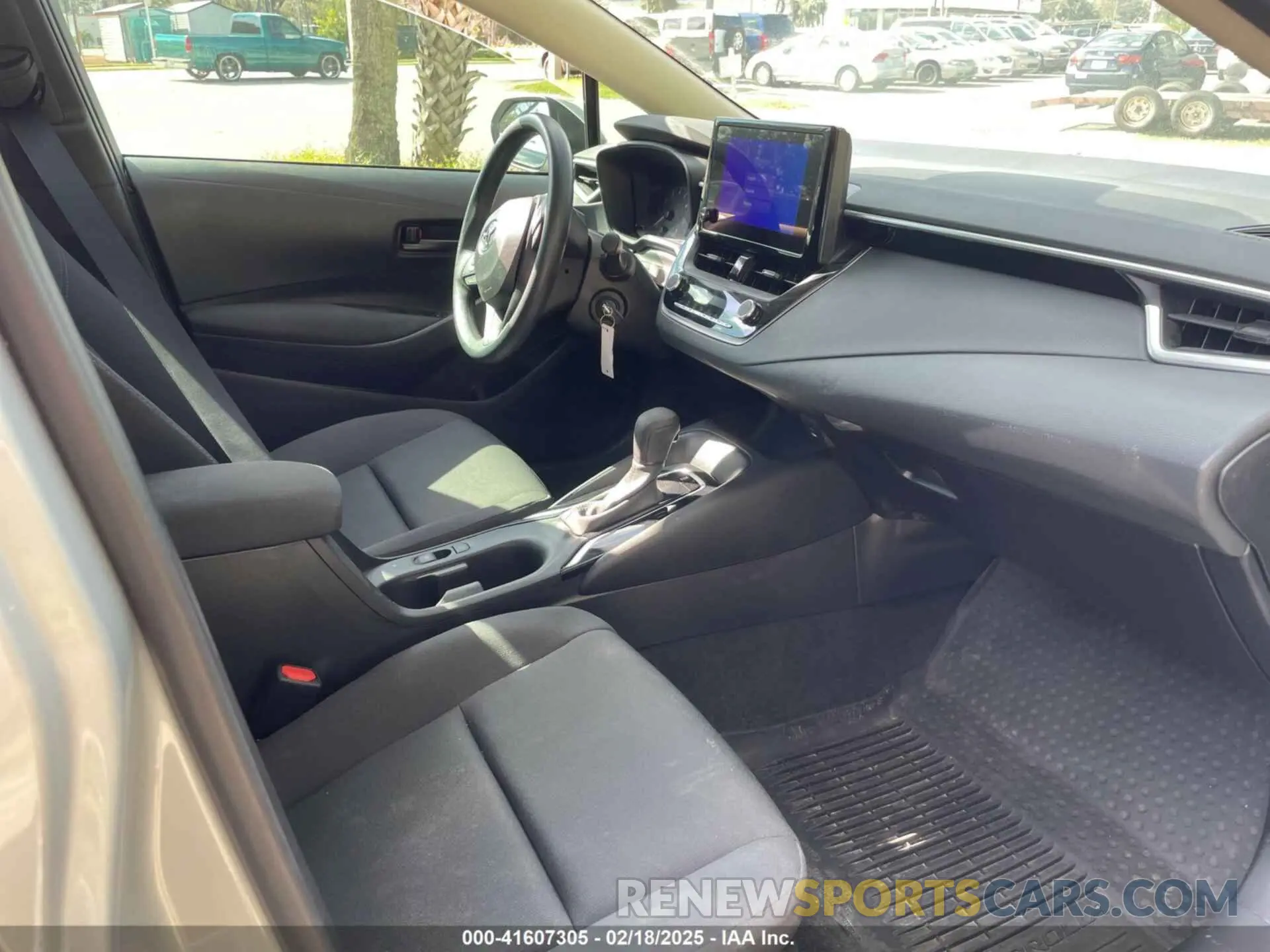 5 fotografías del automóvil dañado 5YFB4MDE5RP120552 TOYOTA COROLLA 2024