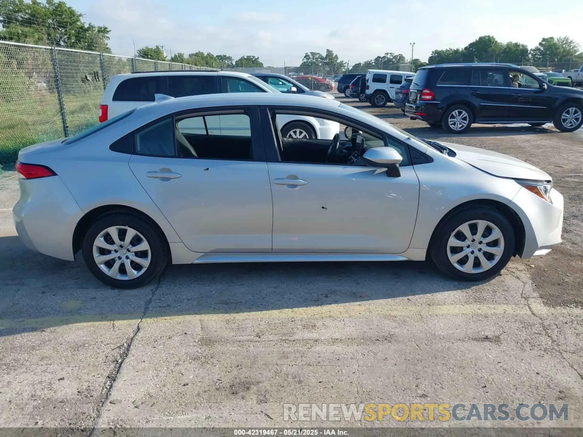13 fotografías del automóvil dañado 5YFB4MDE5RP122429 TOYOTA COROLLA 2024