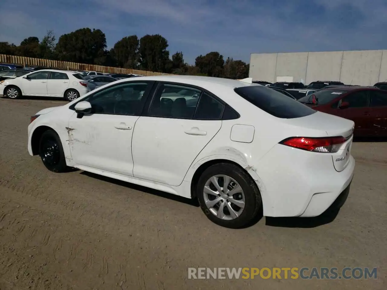 2 fotografías del automóvil dañado 5YFB4MDE5RP124049 TOYOTA COROLLA 2024
