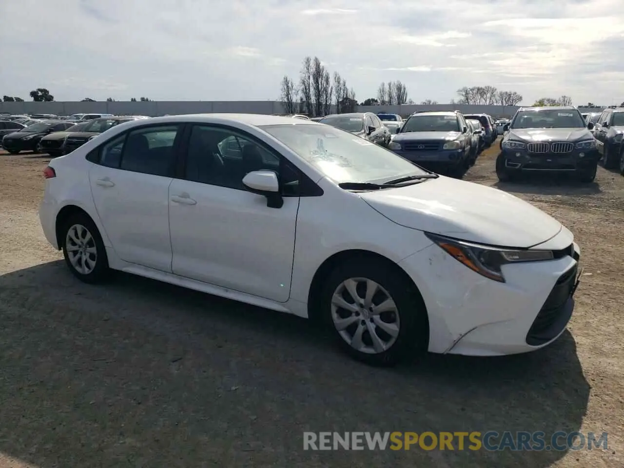 4 fotografías del automóvil dañado 5YFB4MDE5RP124049 TOYOTA COROLLA 2024