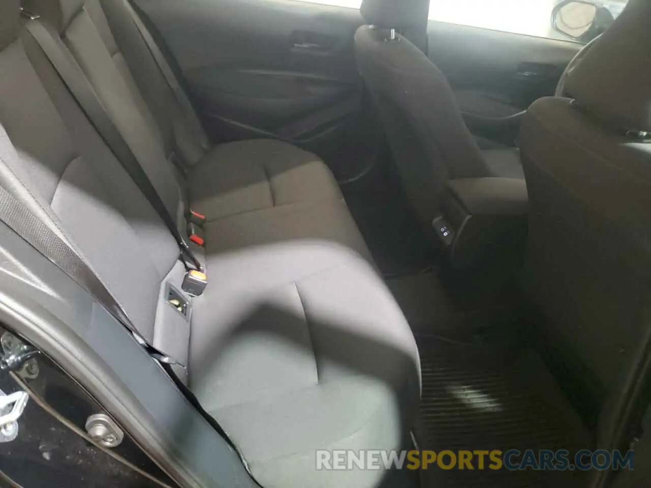 10 fotografías del automóvil dañado 5YFB4MDE5RP137125 TOYOTA COROLLA 2024