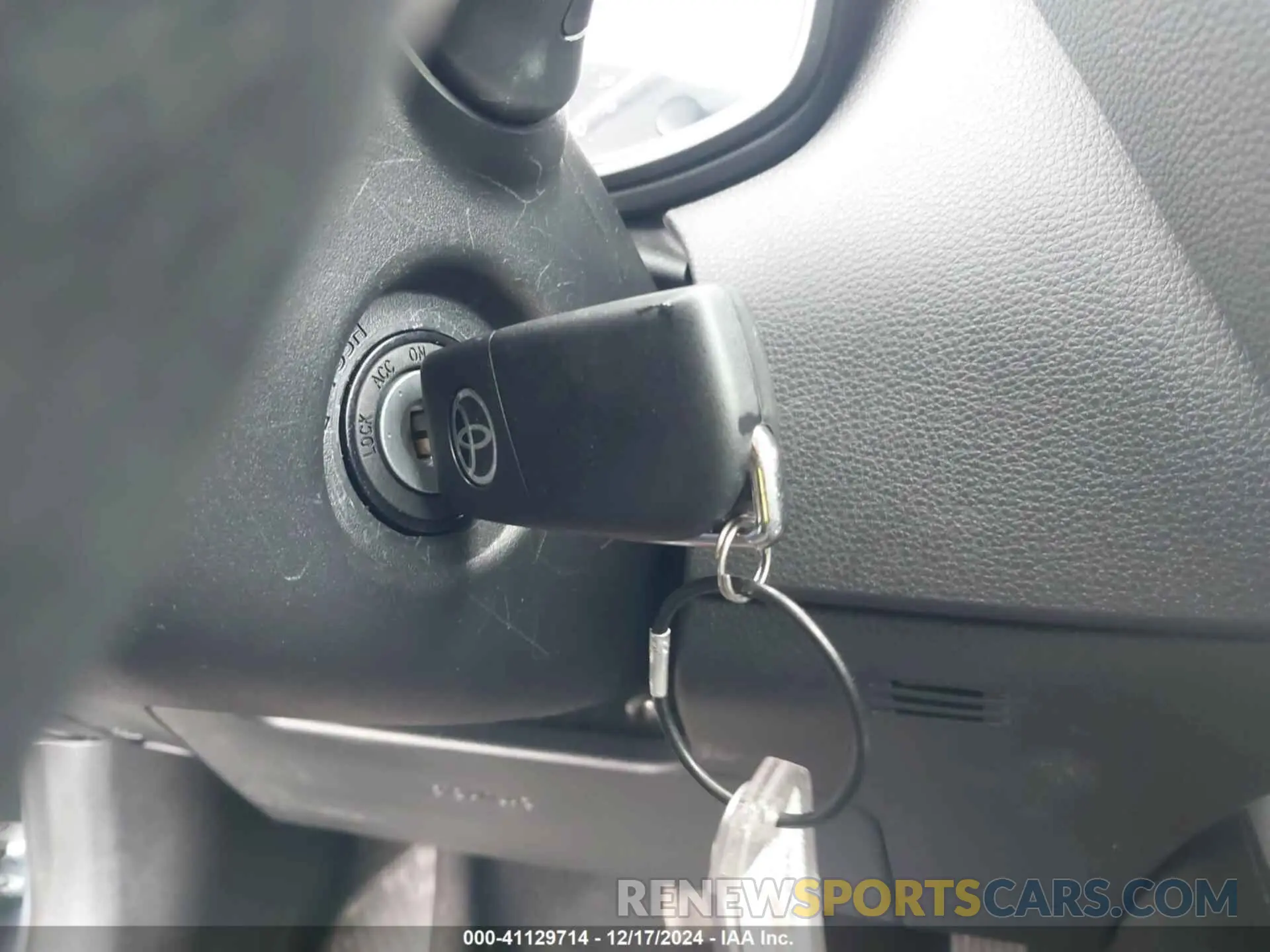 11 fotografías del automóvil dañado 5YFB4MDE5RP186955 TOYOTA COROLLA 2024