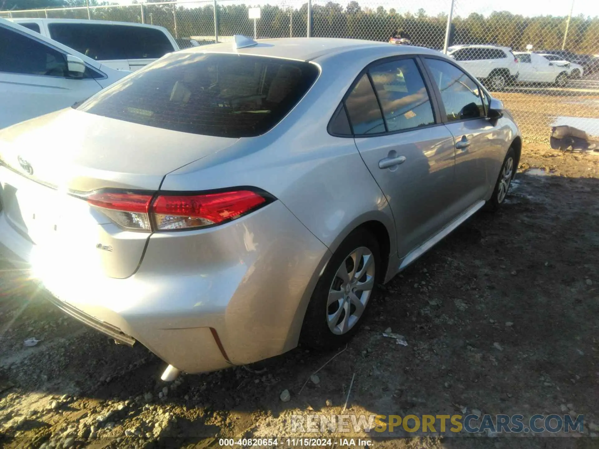 4 fotografías del automóvil dañado 5YFB4MDE5RP187992 TOYOTA COROLLA 2024