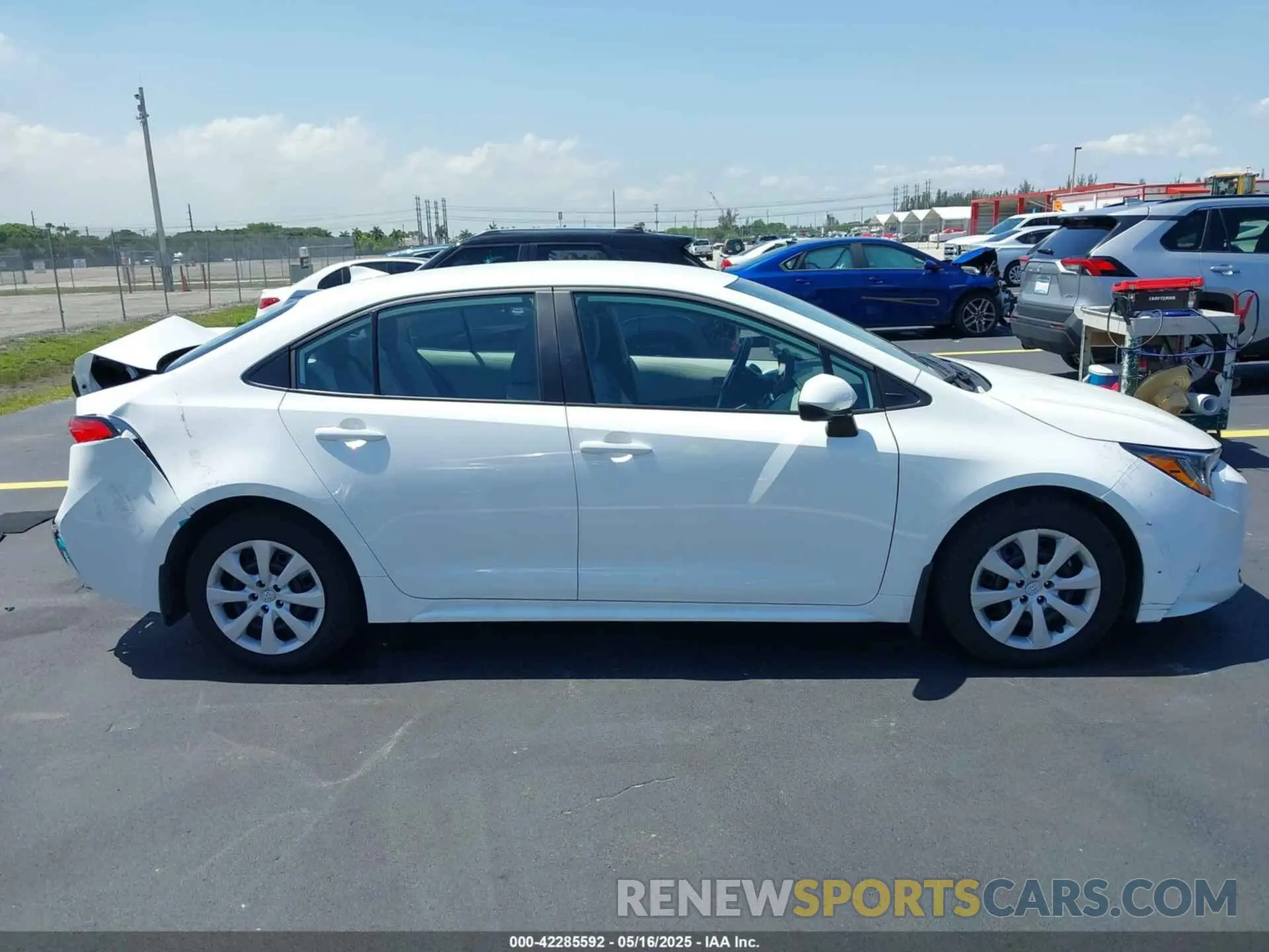 13 fotografías del automóvil dañado 5YFB4MDE5RP205598 TOYOTA COROLLA 2024