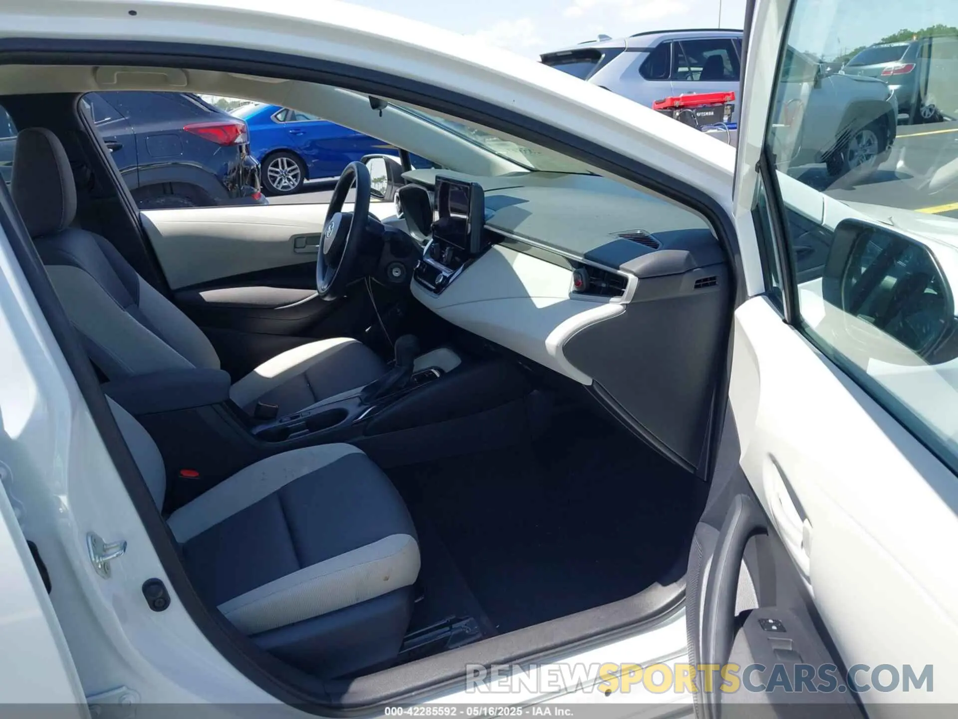 5 fotografías del automóvil dañado 5YFB4MDE5RP205598 TOYOTA COROLLA 2024