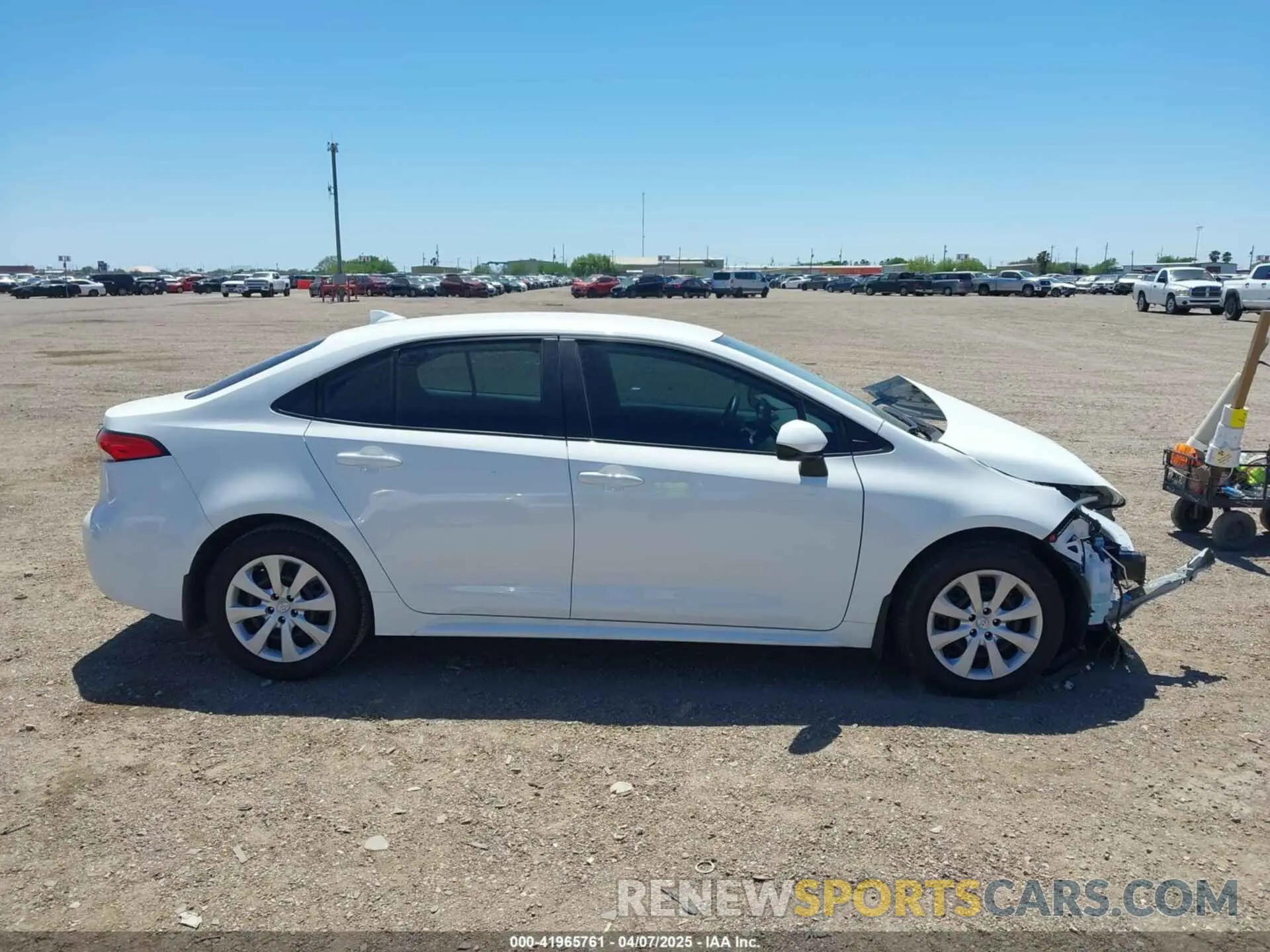 14 fotografías del automóvil dañado 5YFB4MDE5RP210865 TOYOTA COROLLA 2024