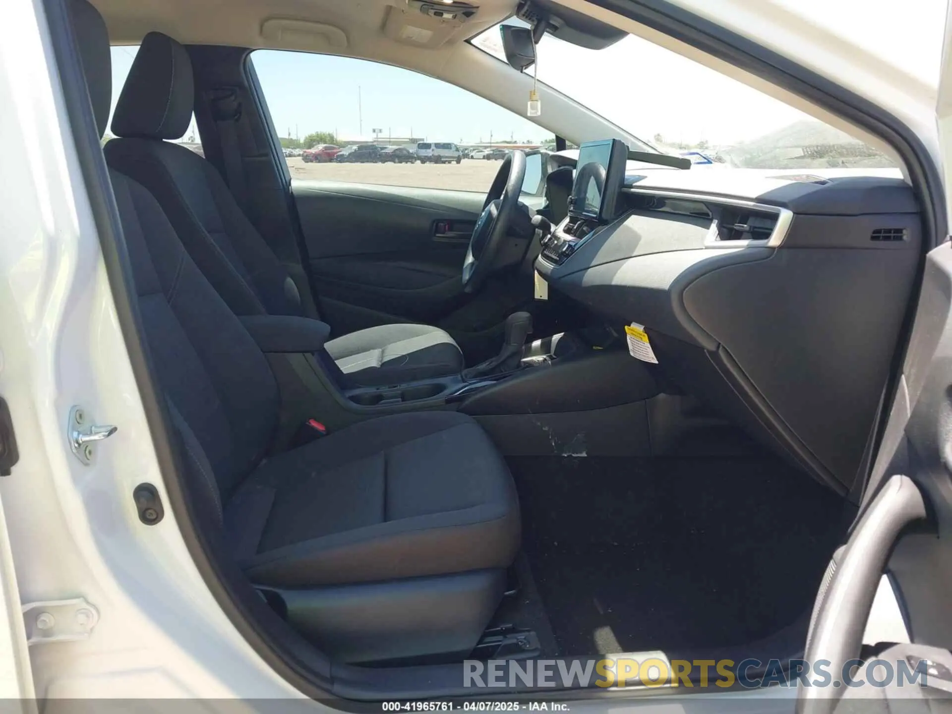 5 fotografías del automóvil dañado 5YFB4MDE5RP210865 TOYOTA COROLLA 2024