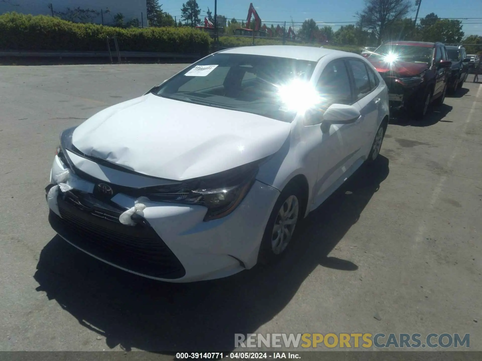 2 fotografías del automóvil dañado 5YFB4MDE6RP128501 TOYOTA COROLLA 2024