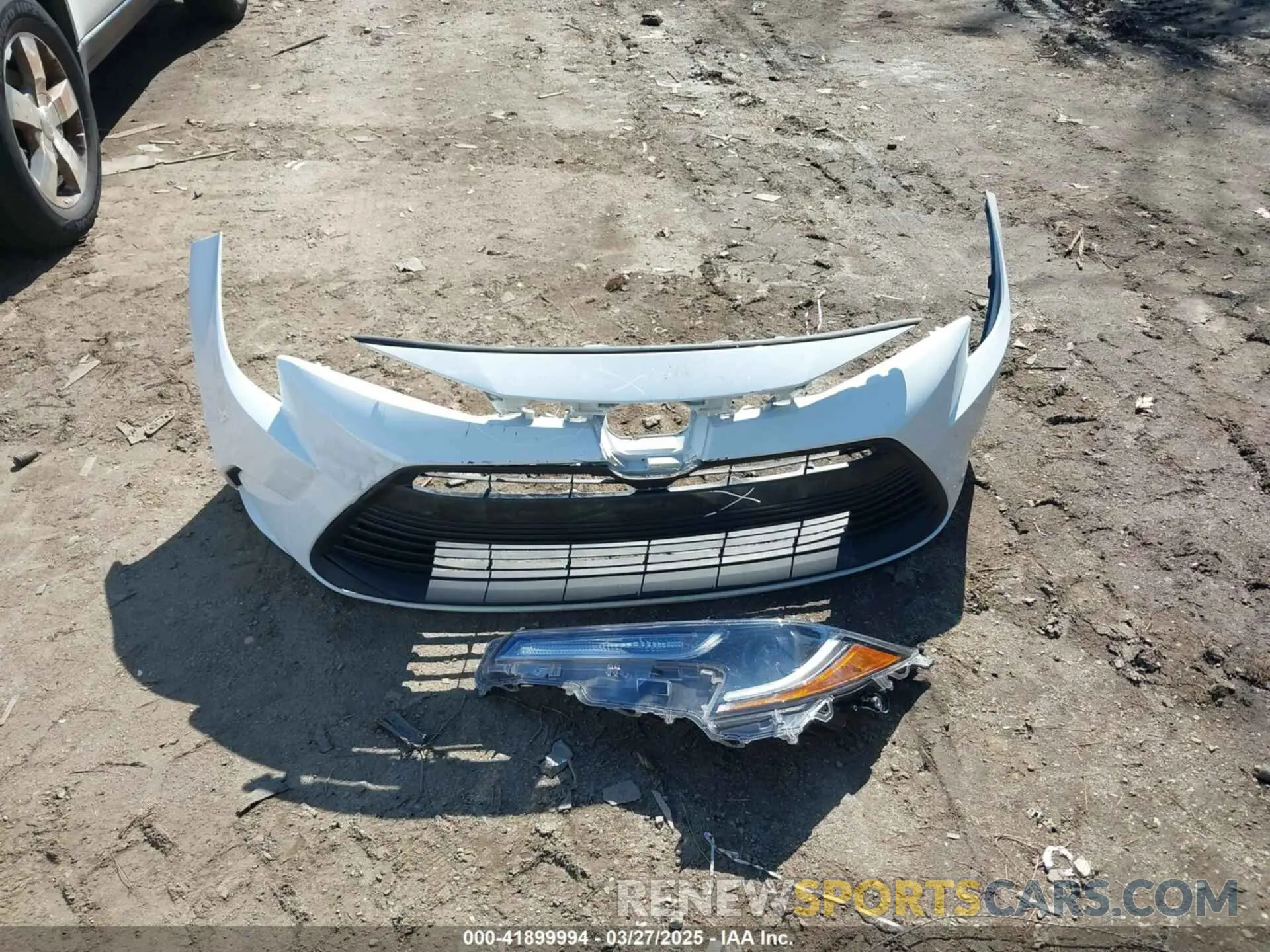 12 fotografías del automóvil dañado 5YFB4MDE6RP131124 TOYOTA COROLLA 2024