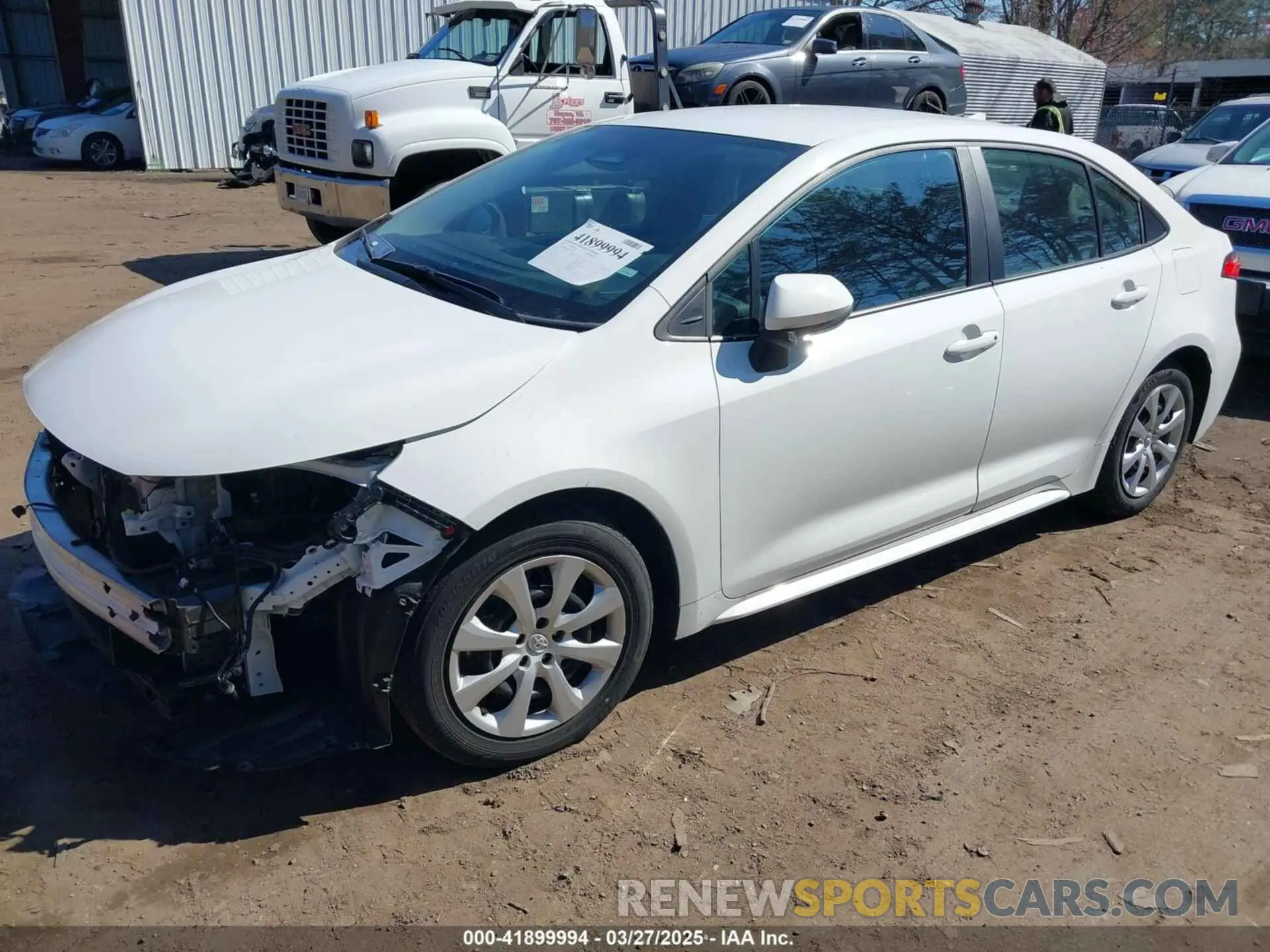 2 fotografías del automóvil dañado 5YFB4MDE6RP131124 TOYOTA COROLLA 2024