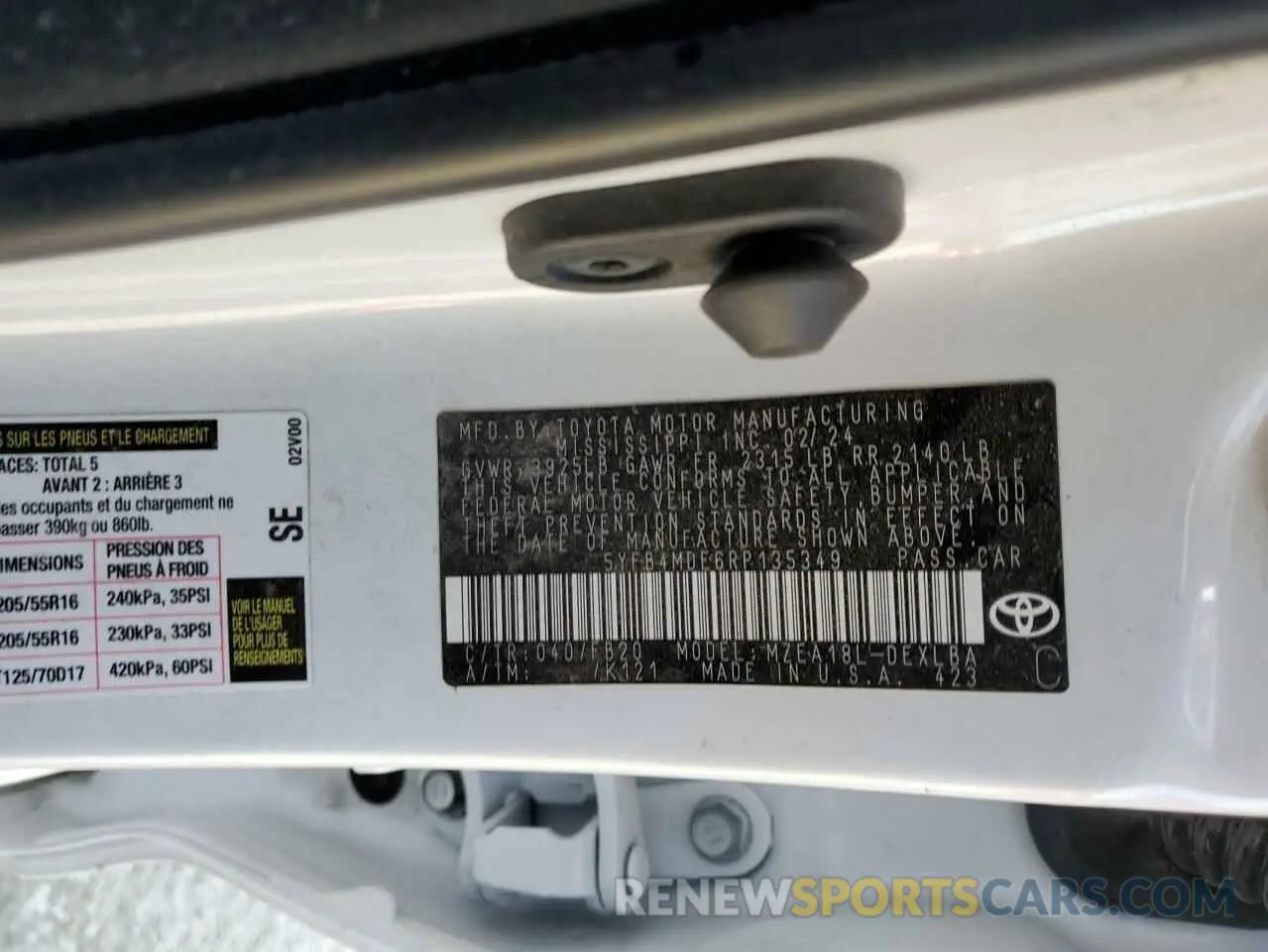 12 fotografías del automóvil dañado 5YFB4MDE6RP135349 TOYOTA COROLLA 2024