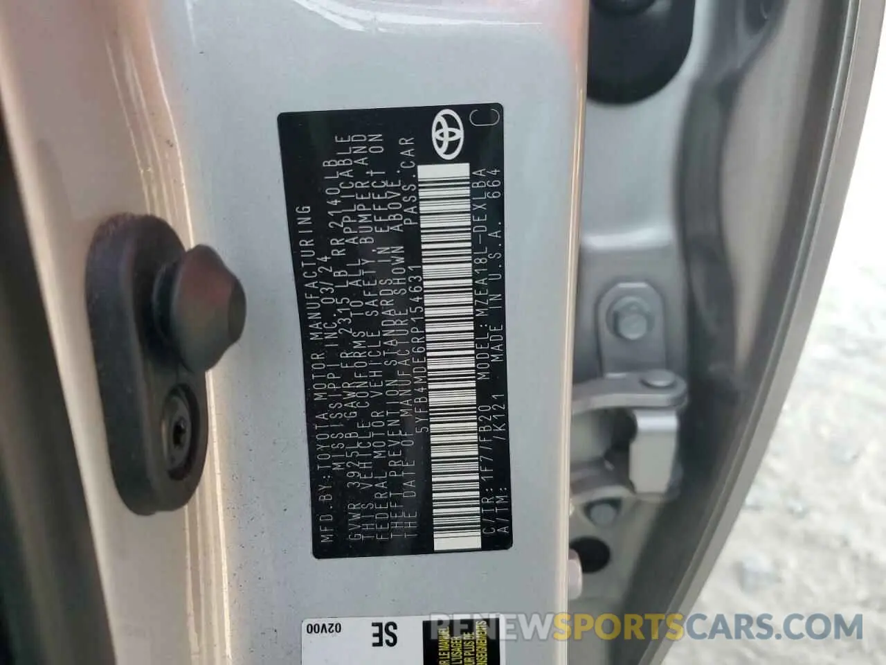 12 fotografías del automóvil dañado 5YFB4MDE6RP154631 TOYOTA COROLLA 2024