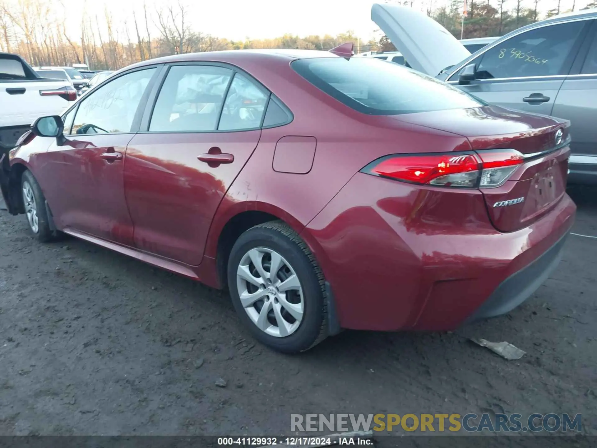 3 fotografías del automóvil dañado 5YFB4MDE6RP158629 TOYOTA COROLLA 2024