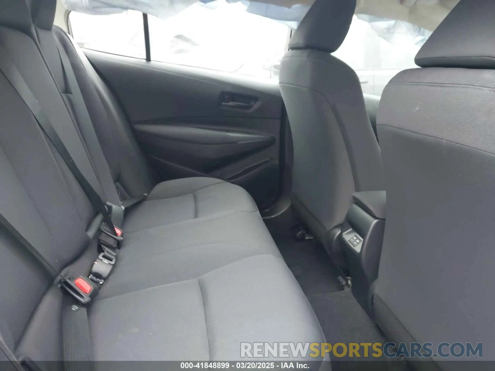 8 fotografías del automóvil dañado 5YFB4MDE6RP165905 TOYOTA COROLLA 2024