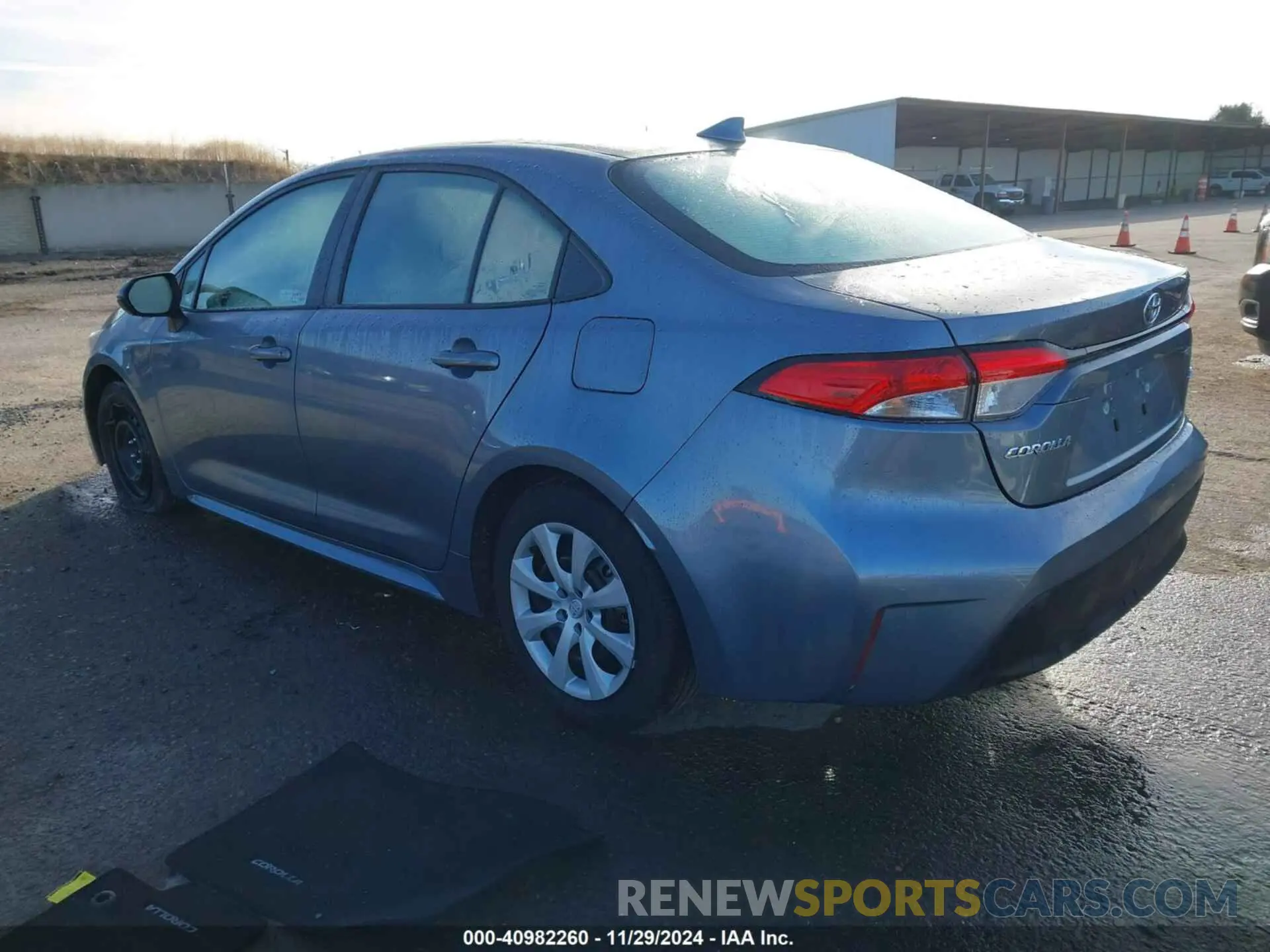 3 fotografías del automóvil dañado 5YFB4MDE6RP209790 TOYOTA COROLLA 2024