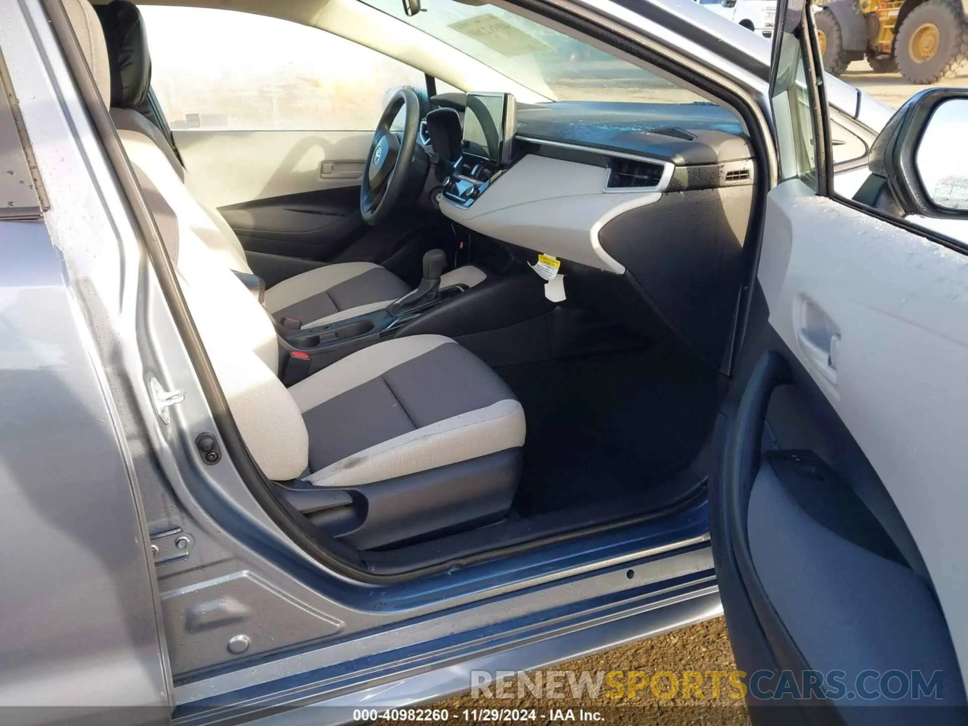 5 fotografías del automóvil dañado 5YFB4MDE6RP209790 TOYOTA COROLLA 2024