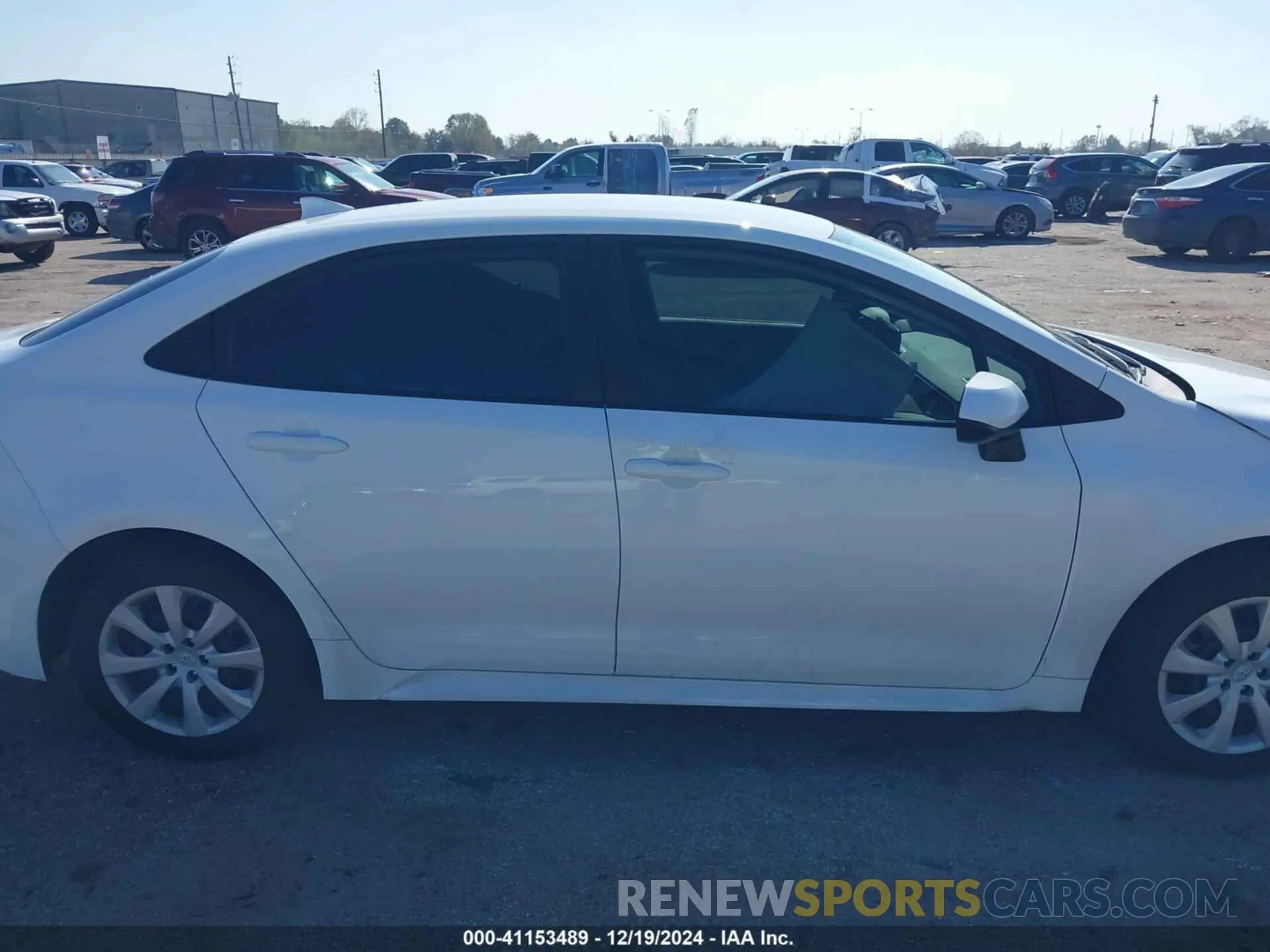 13 fotografías del automóvil dañado 5YFB4MDE7RP107821 TOYOTA COROLLA 2024