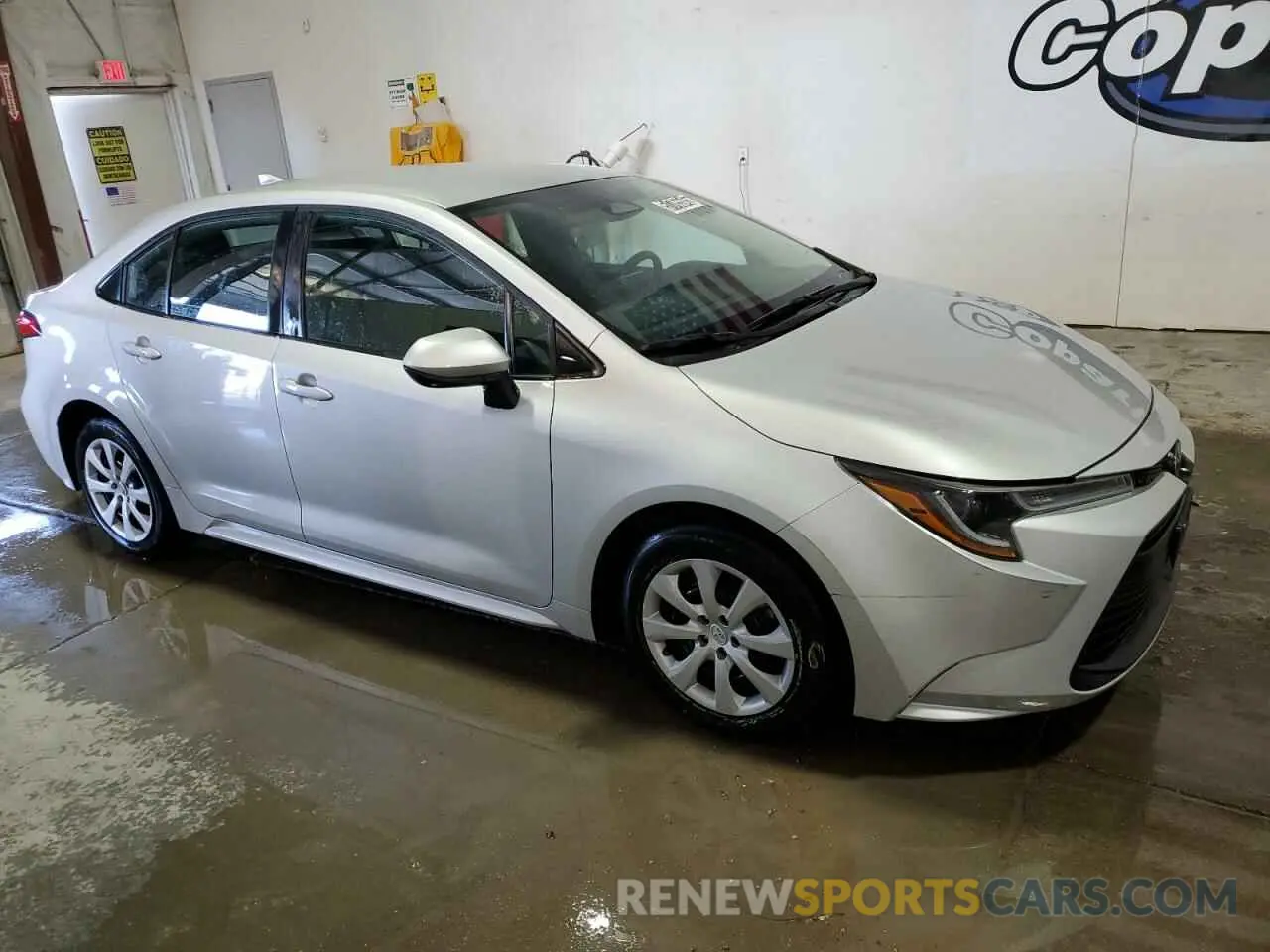 4 fotografías del automóvil dañado 5YFB4MDE7RP117667 TOYOTA COROLLA 2024
