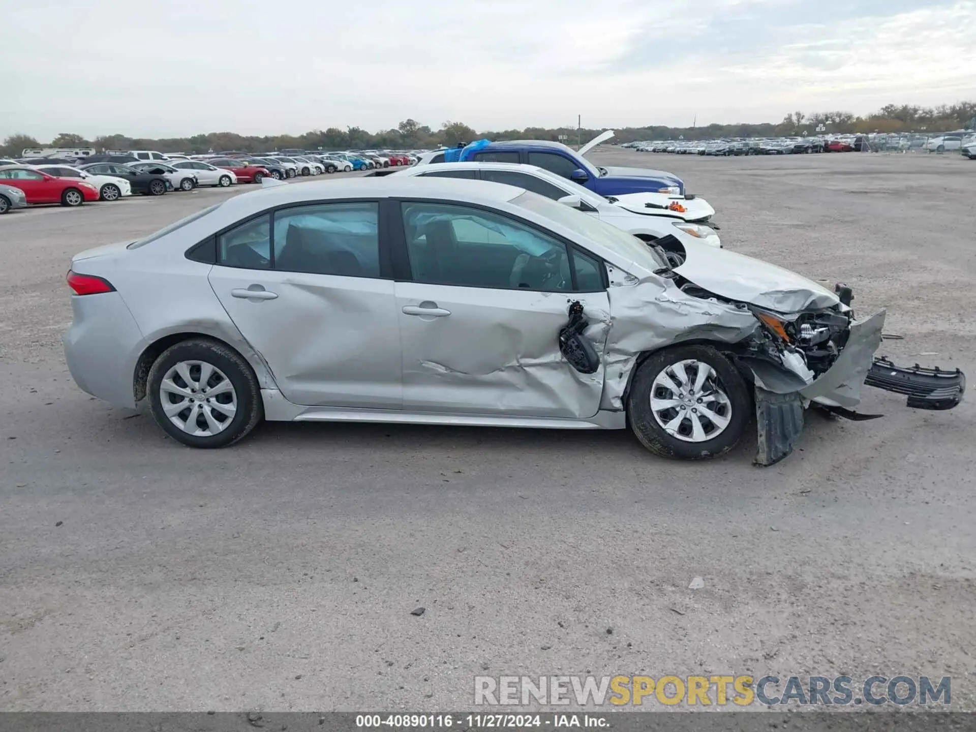 13 fotografías del automóvil dañado 5YFB4MDE7RP148210 TOYOTA COROLLA 2024