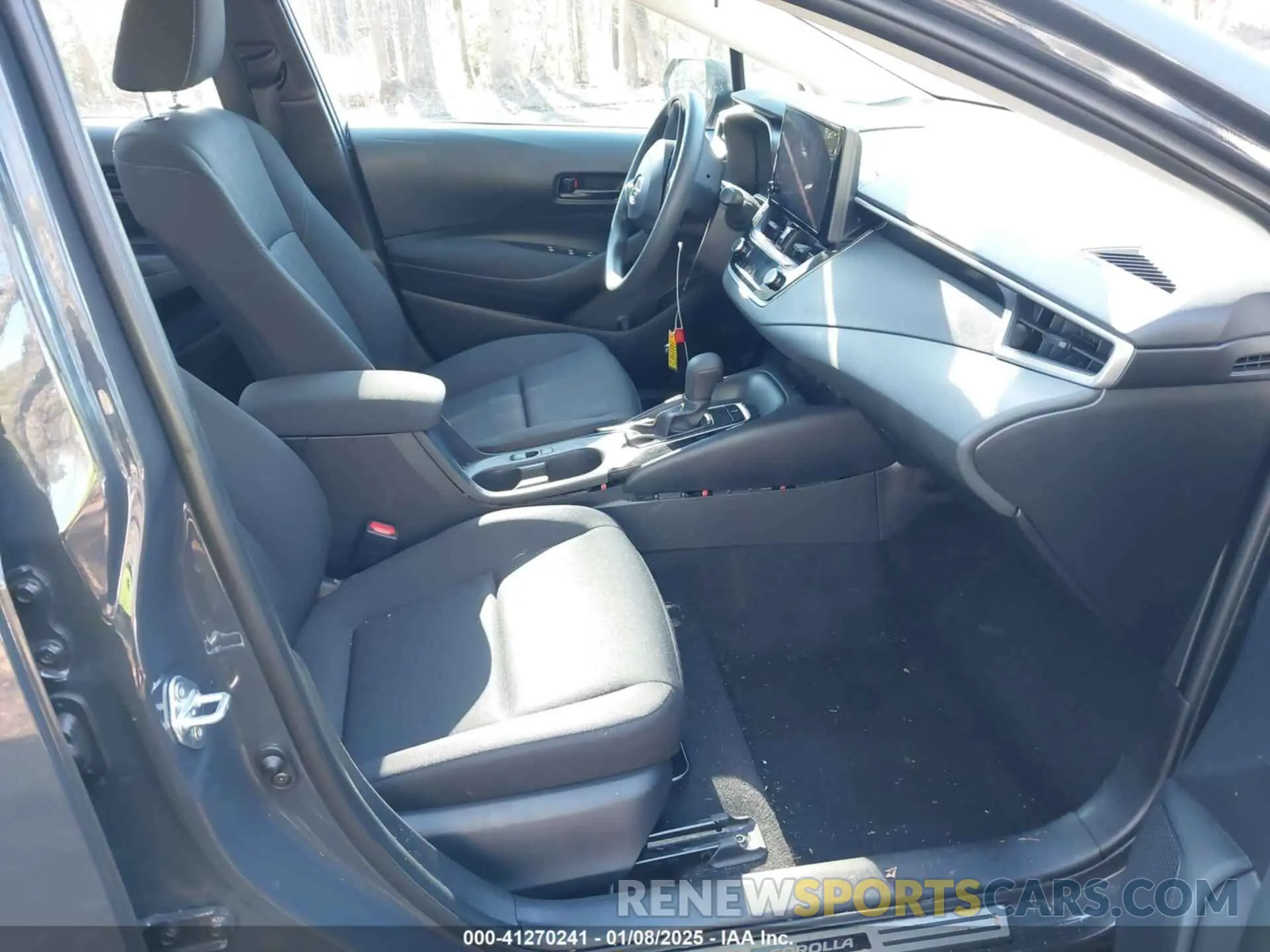 5 fotografías del automóvil dañado 5YFB4MDE7RP154010 TOYOTA COROLLA 2024