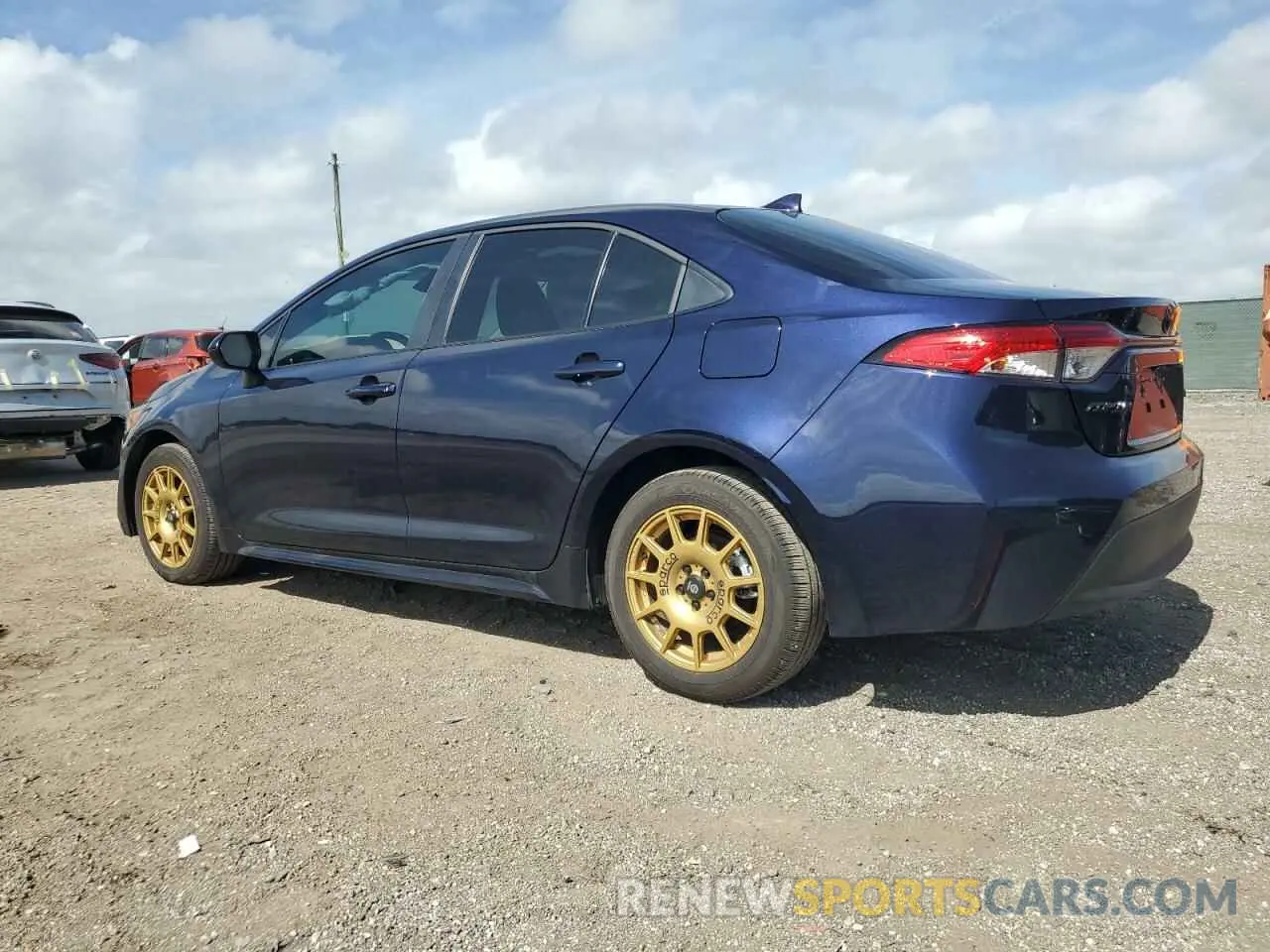 2 fotografías del automóvil dañado 5YFB4MDE7RP159630 TOYOTA COROLLA 2024