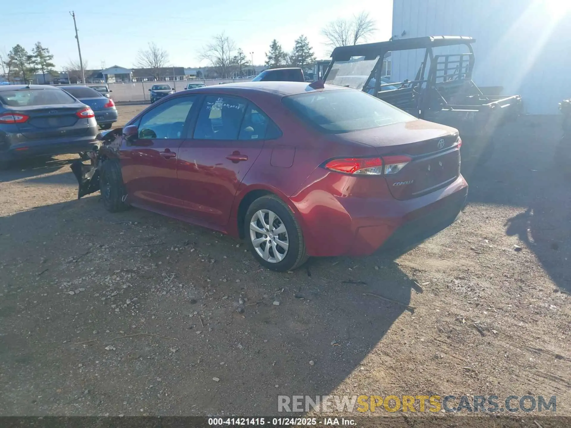 3 fotografías del automóvil dañado 5YFB4MDE7RP162477 TOYOTA COROLLA 2024