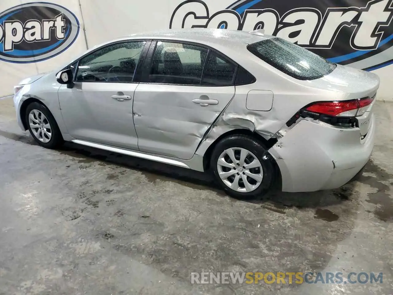 2 fotografías del automóvil dañado 5YFB4MDE7RP171650 TOYOTA COROLLA 2024
