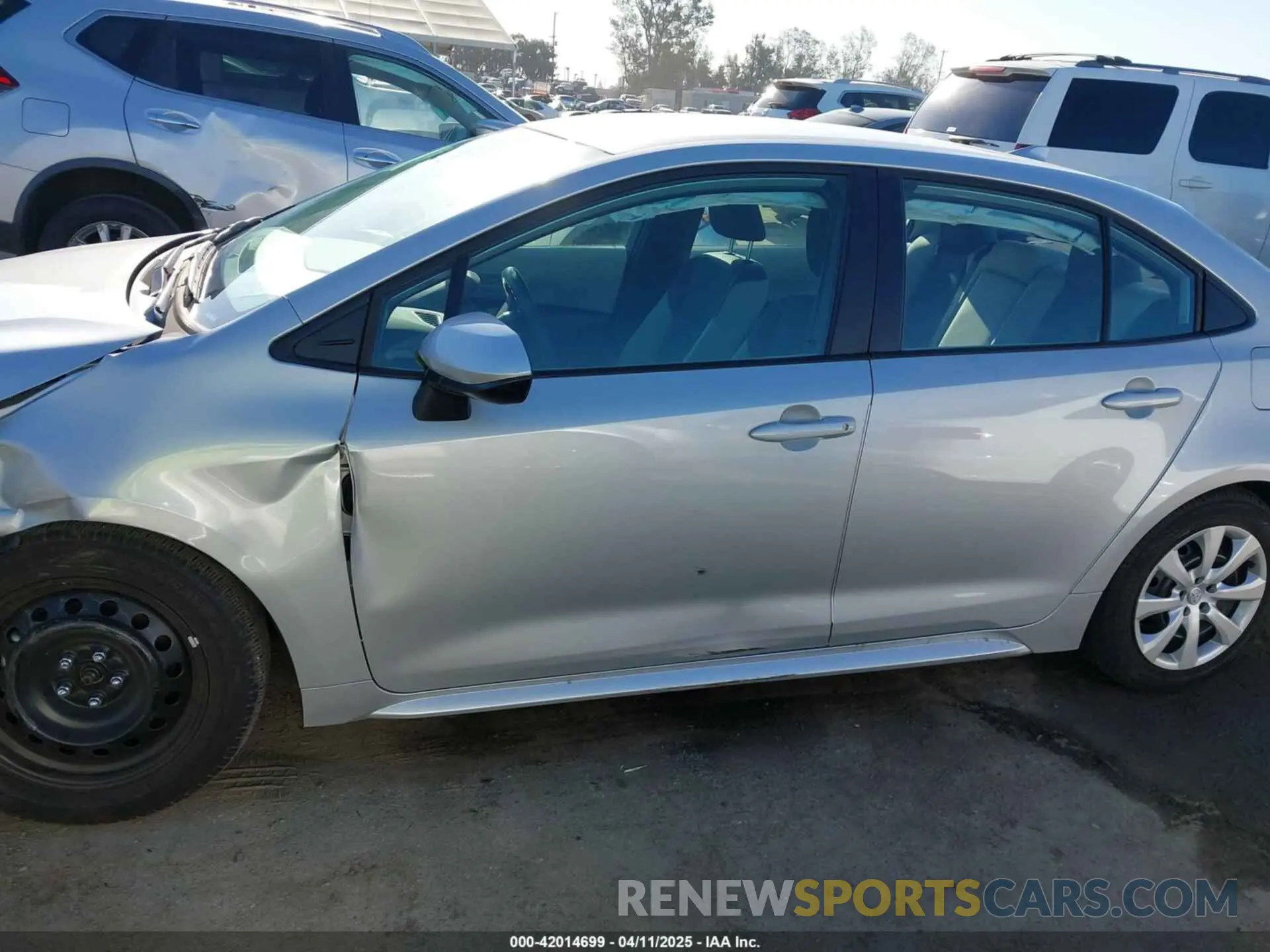 14 fotografías del automóvil dañado 5YFB4MDE7RP199755 TOYOTA COROLLA 2024