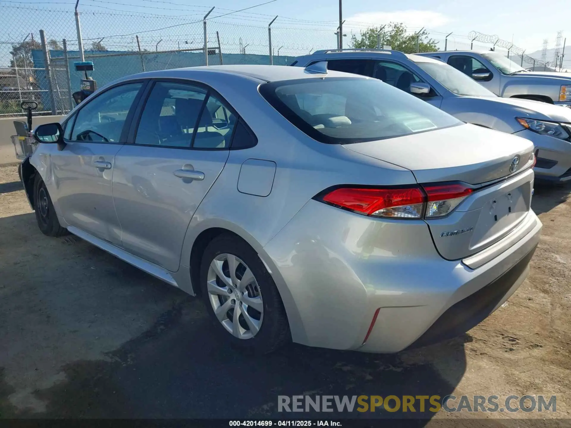 3 fotografías del automóvil dañado 5YFB4MDE7RP199755 TOYOTA COROLLA 2024