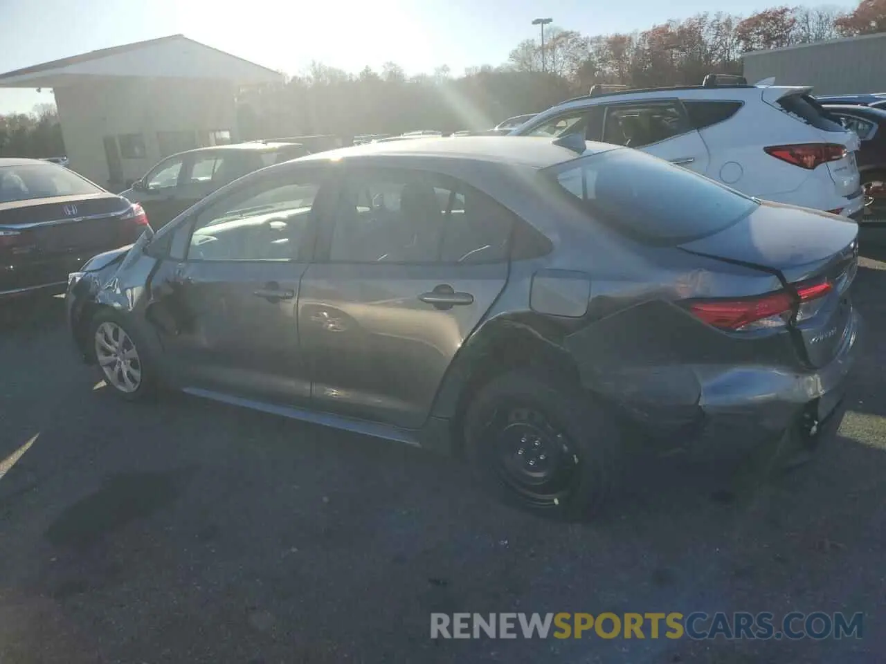 2 fotografías del automóvil dañado 5YFB4MDE7RP226145 TOYOTA COROLLA 2024