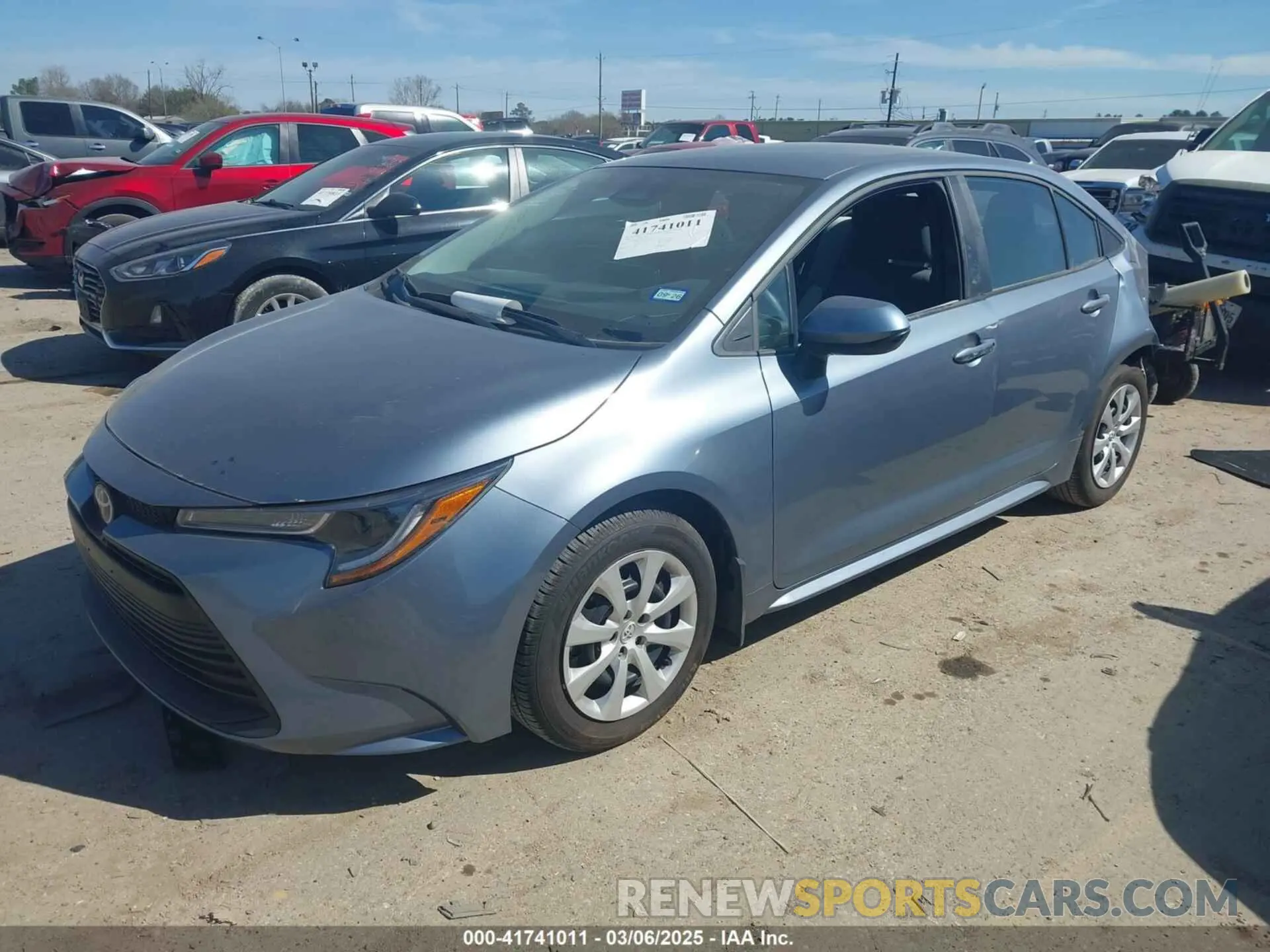2 fotografías del automóvil dañado 5YFB4MDE7RP227411 TOYOTA COROLLA 2024