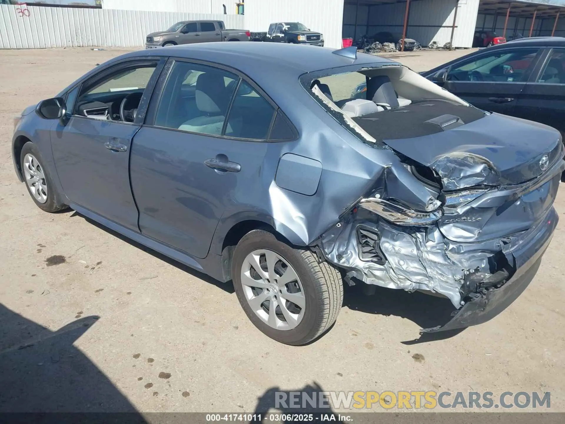 3 fotografías del automóvil dañado 5YFB4MDE7RP227411 TOYOTA COROLLA 2024