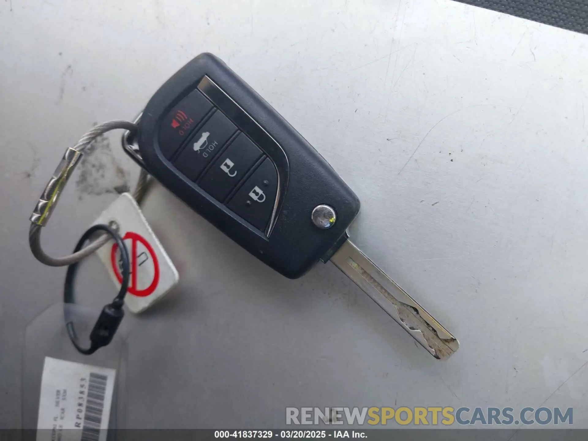 11 fotografías del automóvil dañado 5YFB4MDE8RP083853 TOYOTA COROLLA 2024