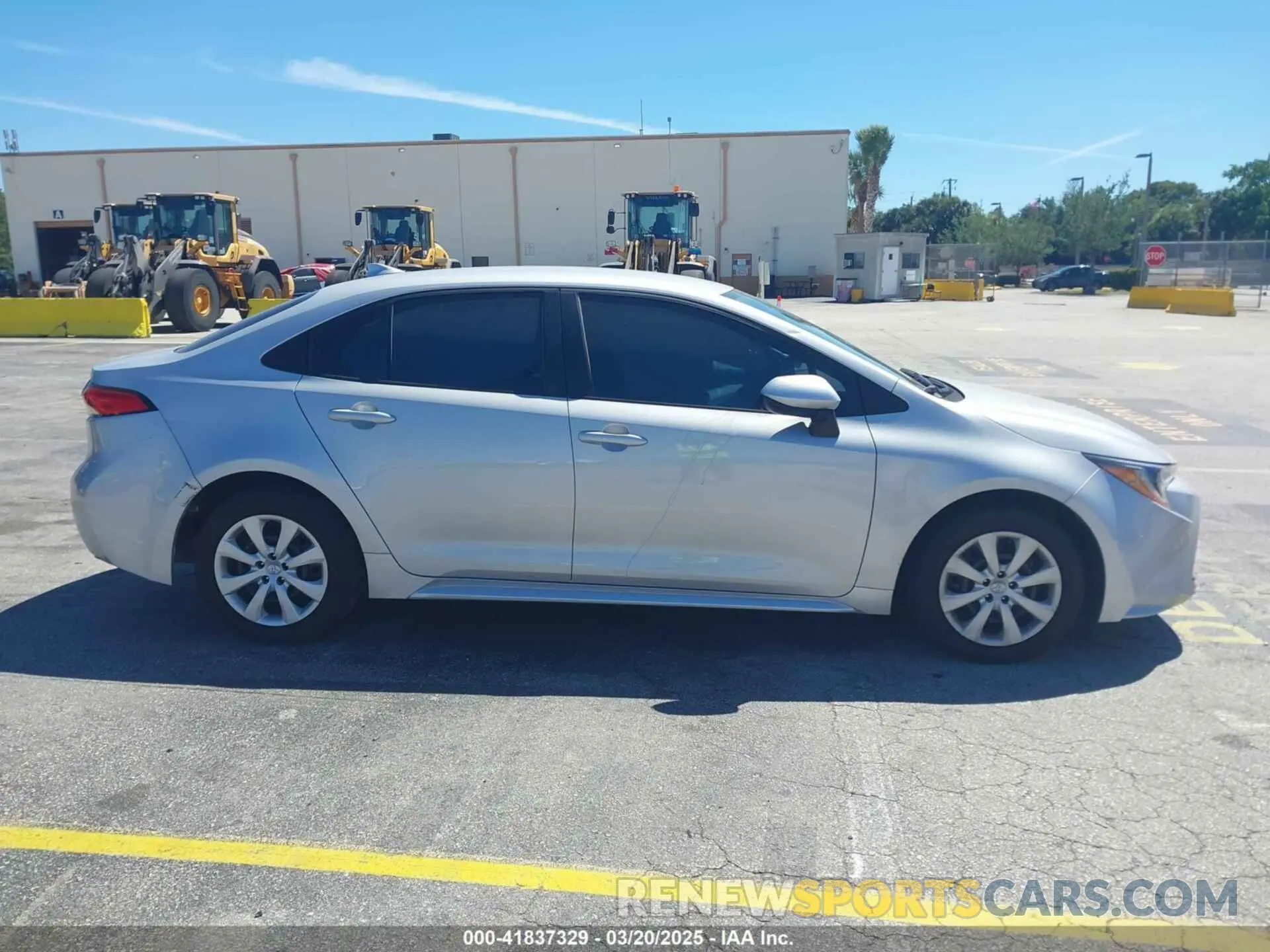 13 fotografías del automóvil dañado 5YFB4MDE8RP083853 TOYOTA COROLLA 2024