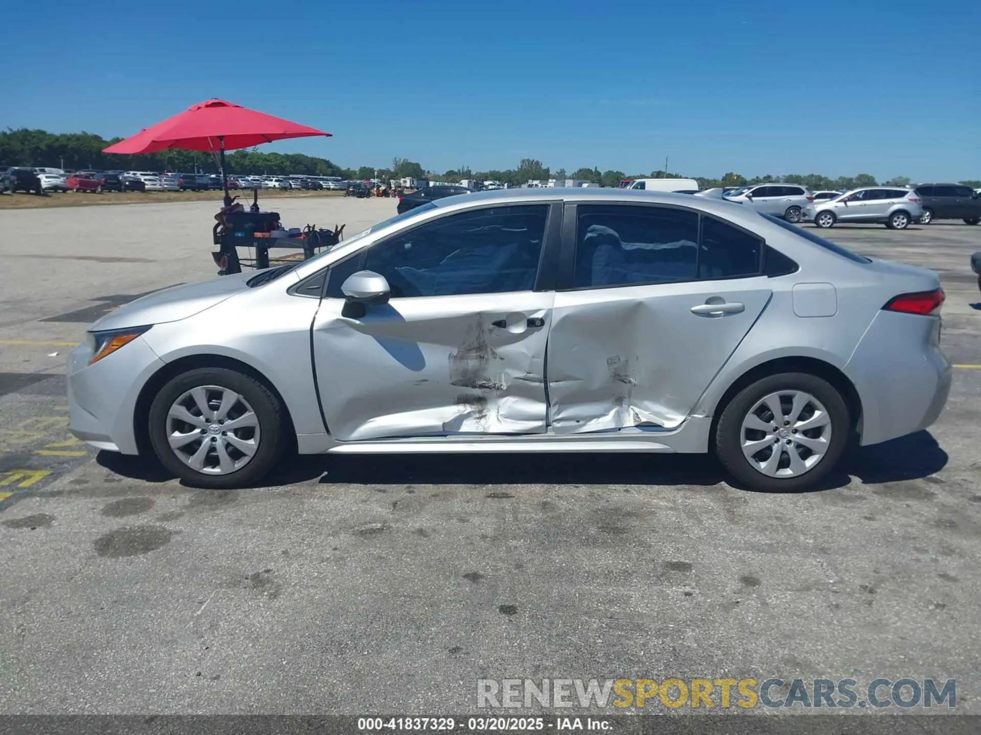 14 fotografías del automóvil dañado 5YFB4MDE8RP083853 TOYOTA COROLLA 2024