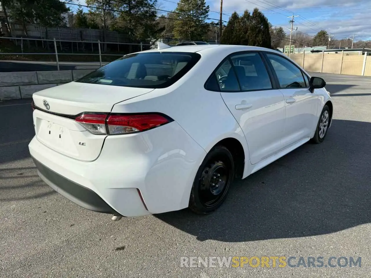3 fotografías del automóvil dañado 5YFB4MDE8RP084002 TOYOTA COROLLA 2024