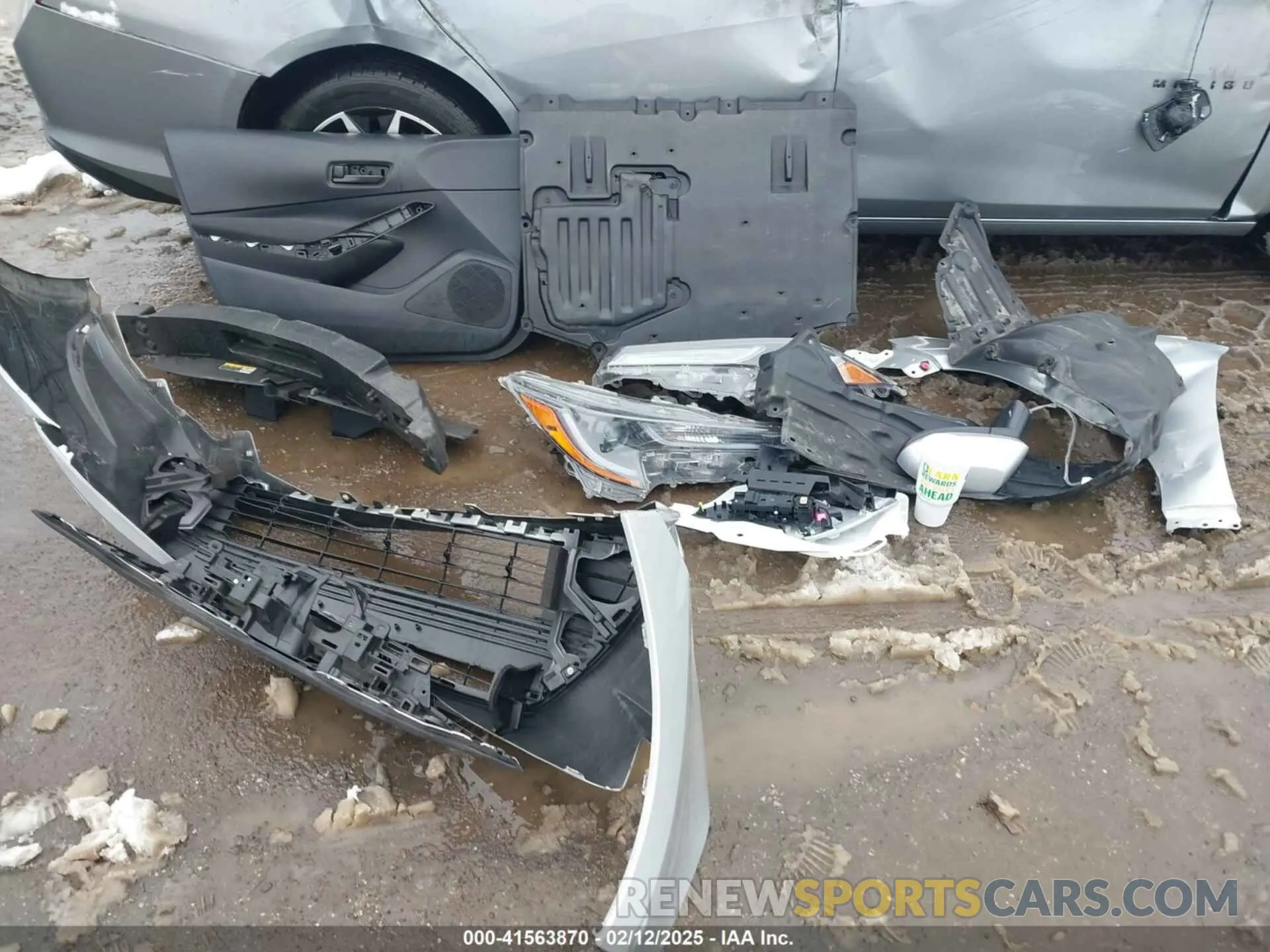 12 fotografías del automóvil dañado 5YFB4MDE8RP091693 TOYOTA COROLLA 2024