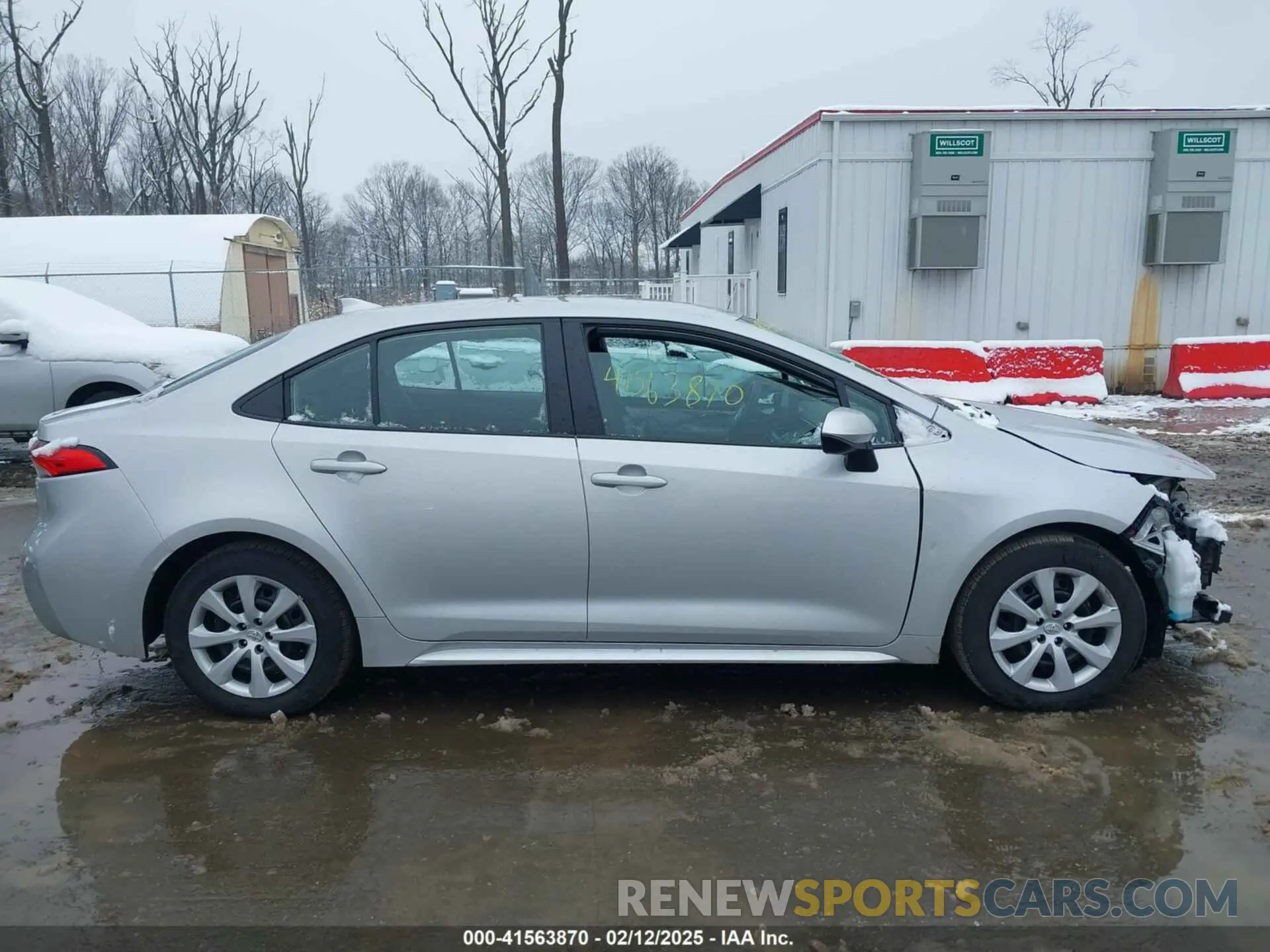 14 fotografías del automóvil dañado 5YFB4MDE8RP091693 TOYOTA COROLLA 2024