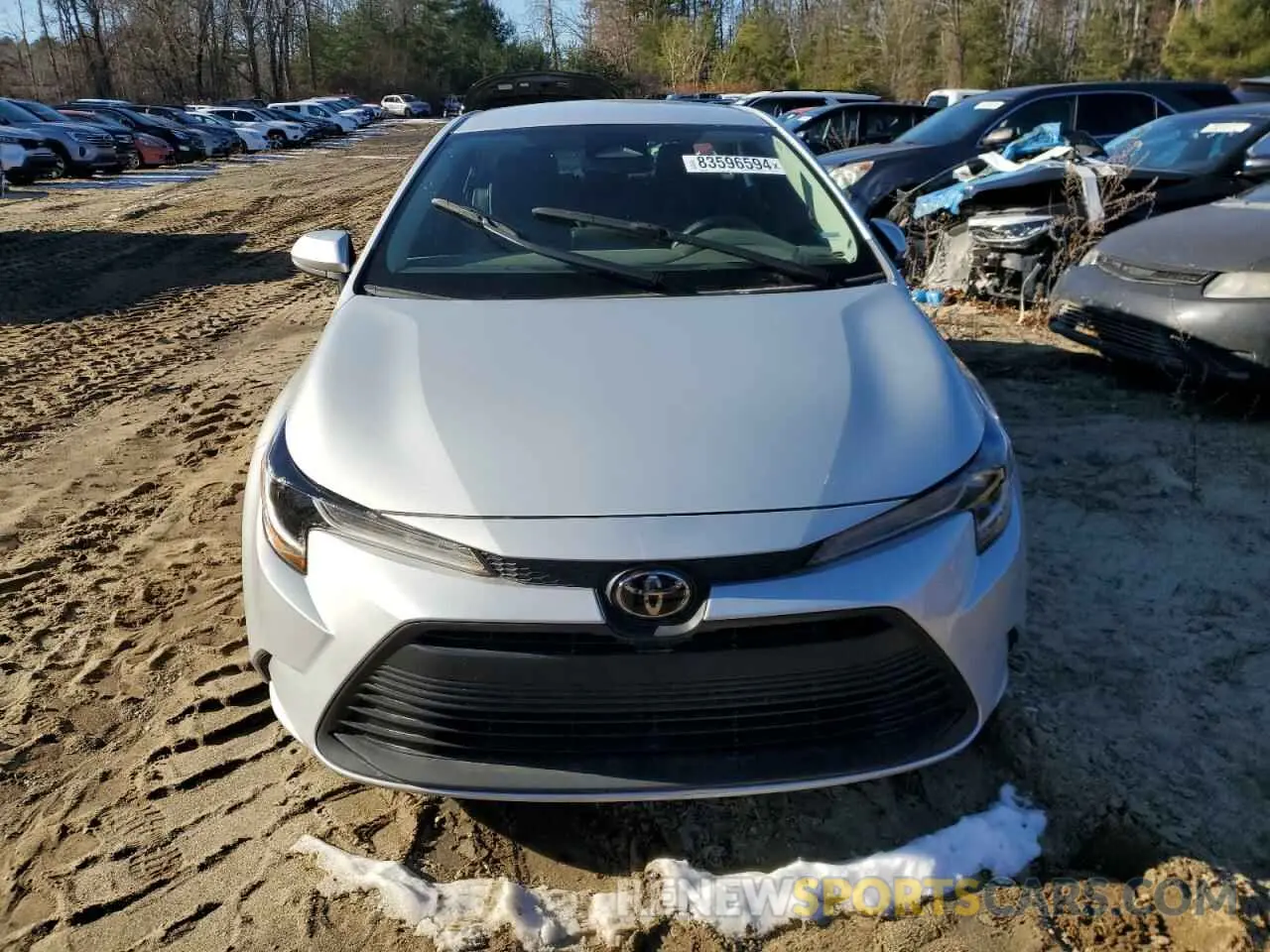 5 fotografías del automóvil dañado 5YFB4MDE8RP102532 TOYOTA COROLLA 2024