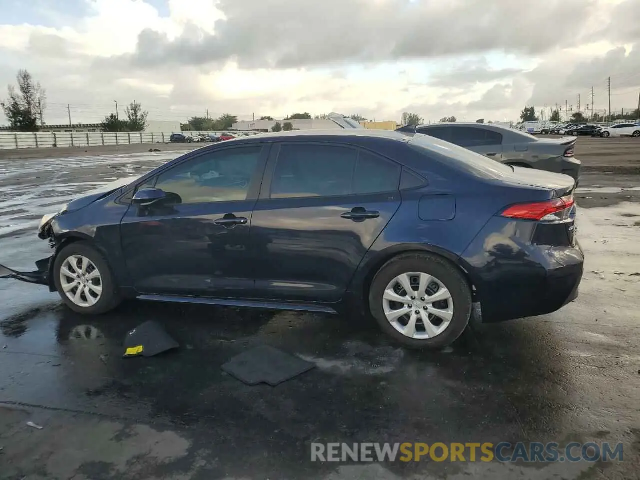 2 fotografías del automóvil dañado 5YFB4MDE8RP110100 TOYOTA COROLLA 2024