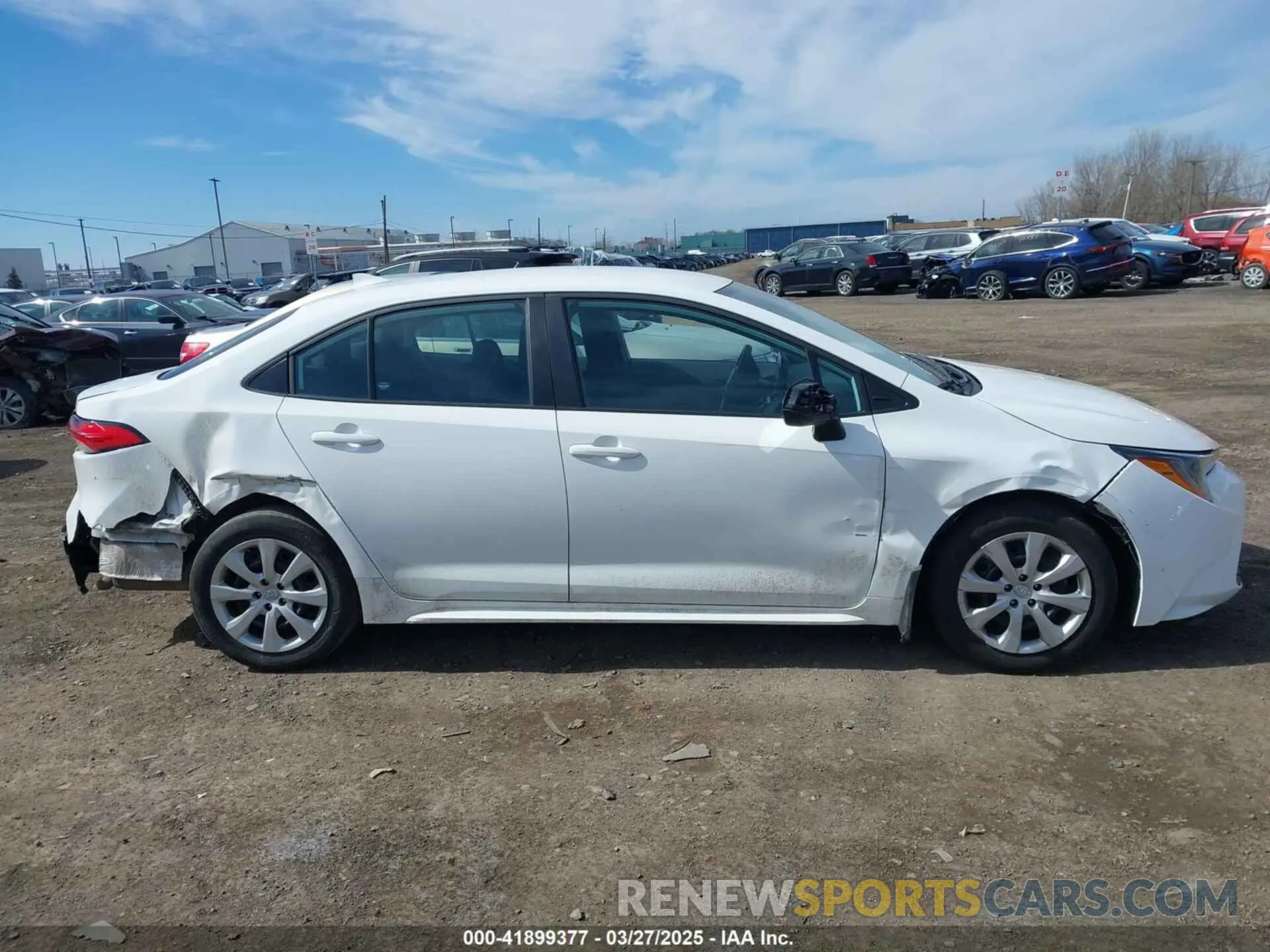 13 fotografías del automóvil dañado 5YFB4MDE8RP117452 TOYOTA COROLLA 2024