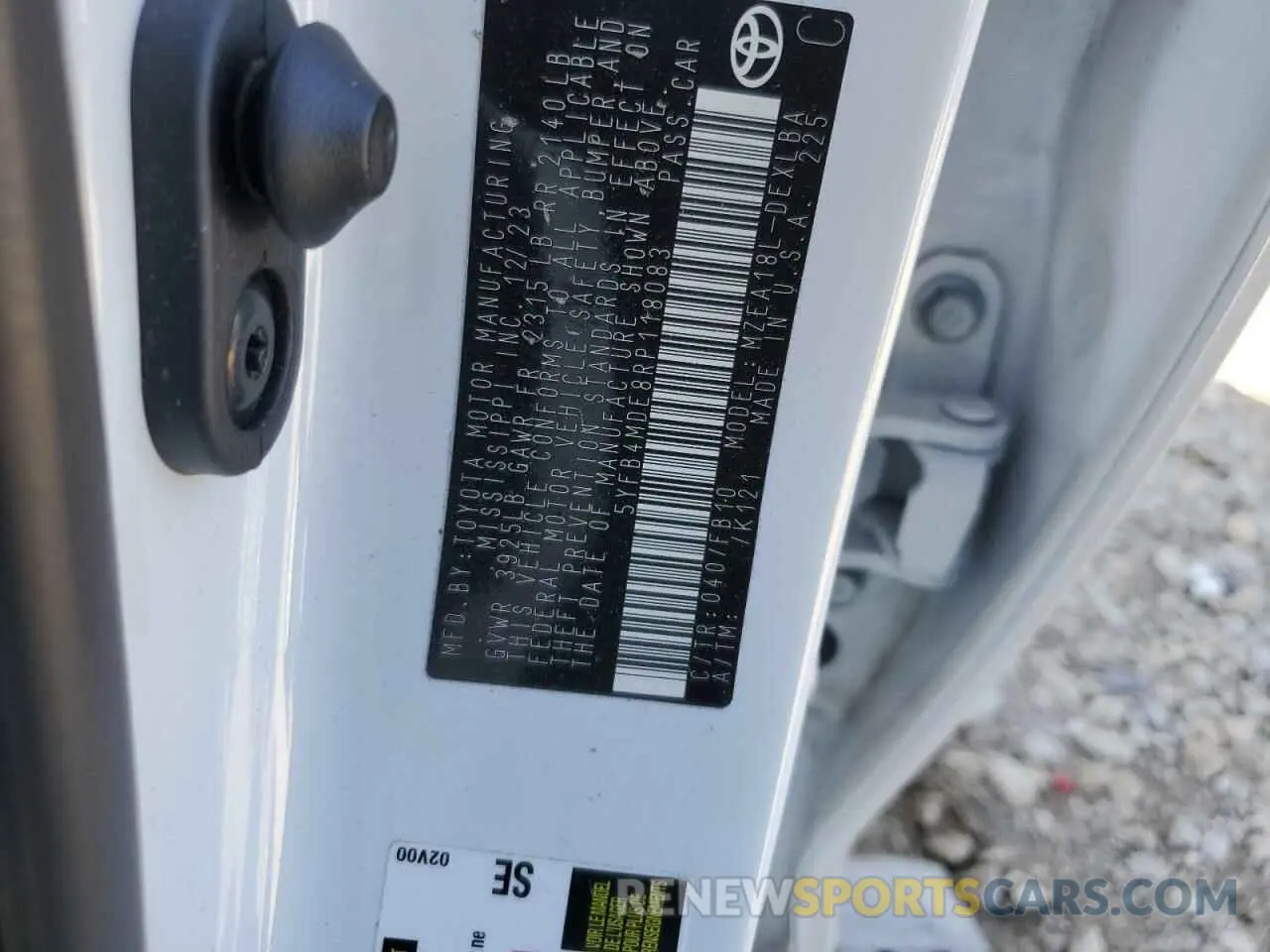12 fotografías del automóvil dañado 5YFB4MDE8RP118083 TOYOTA COROLLA 2024